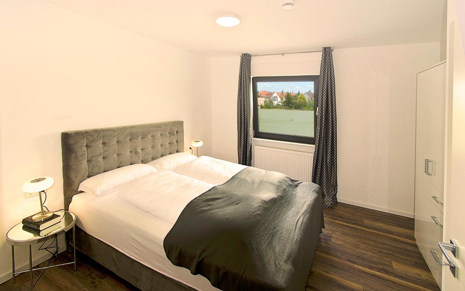 Deluxe One-Bedroom Apartment with Balcony or Terrace  - Photo 2