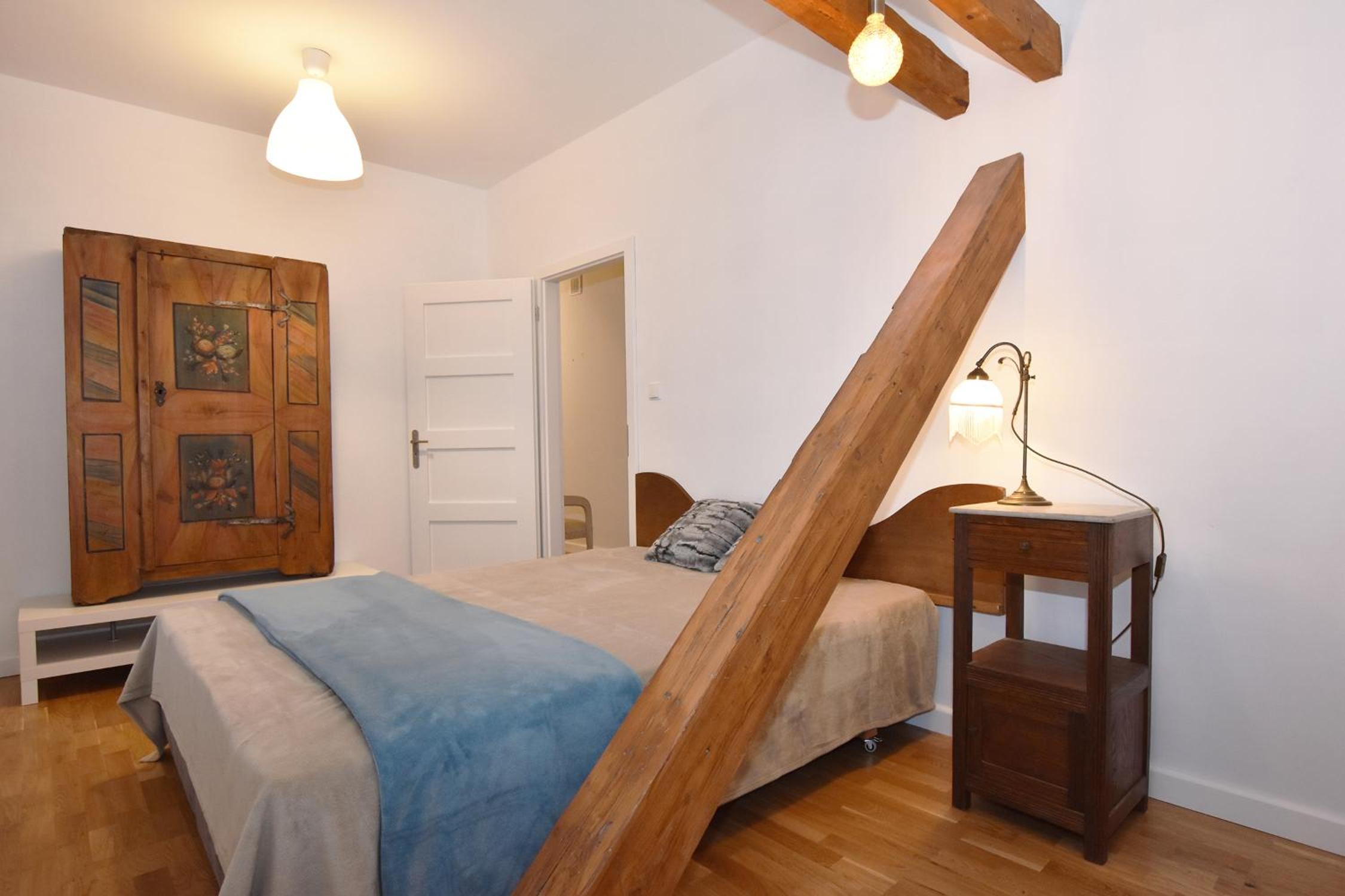 One-Bedroom Apartment with Mountain View photo 3