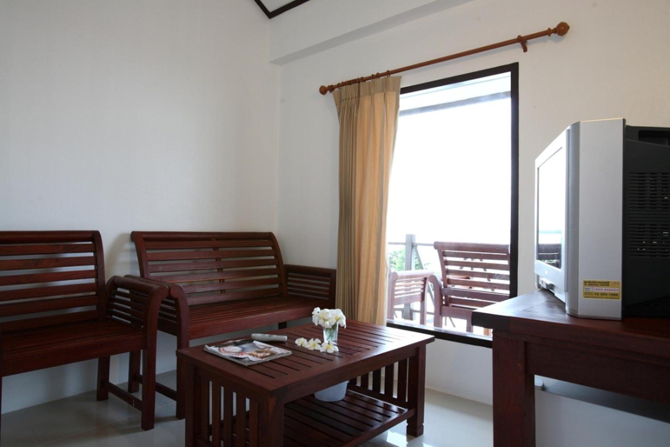 Two-Bedroom Bungalow with Sea View photo 2