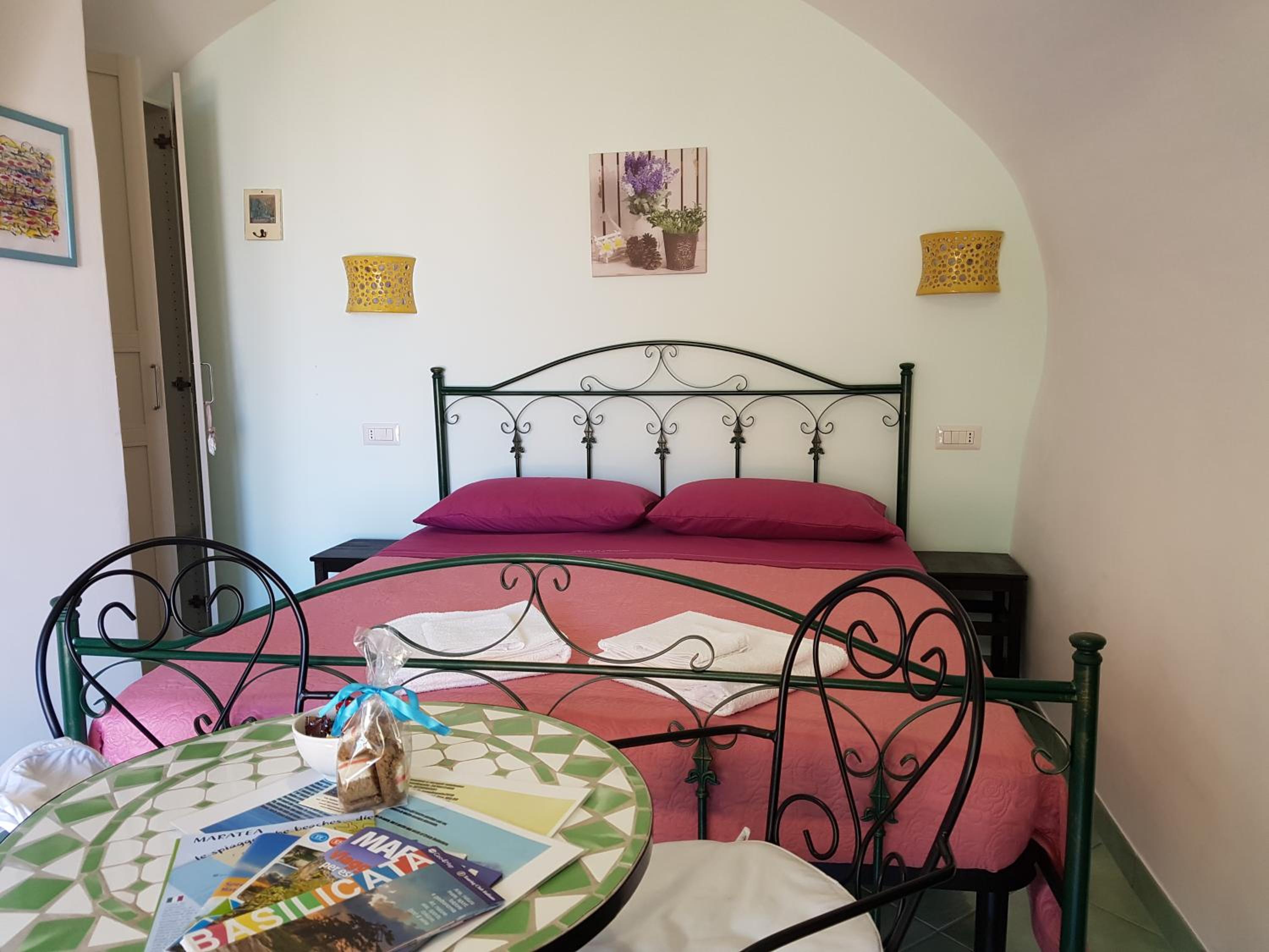 Double Room with Private Bathroom photo 3