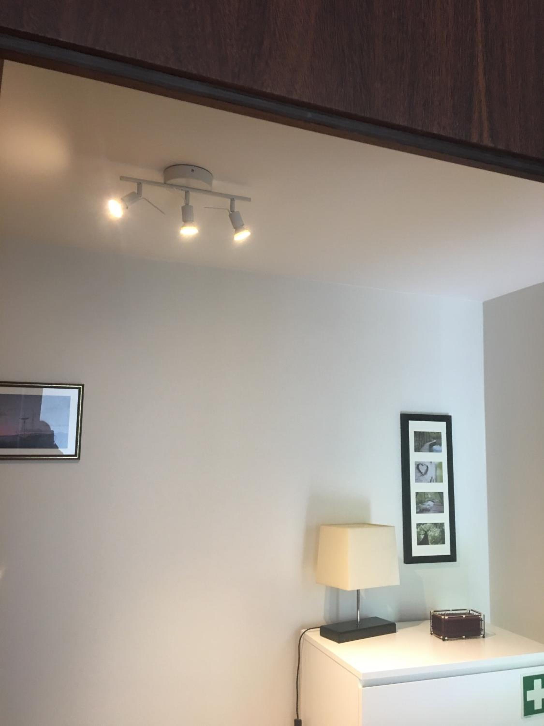 Two-Bedroom Apartment - Photo 9