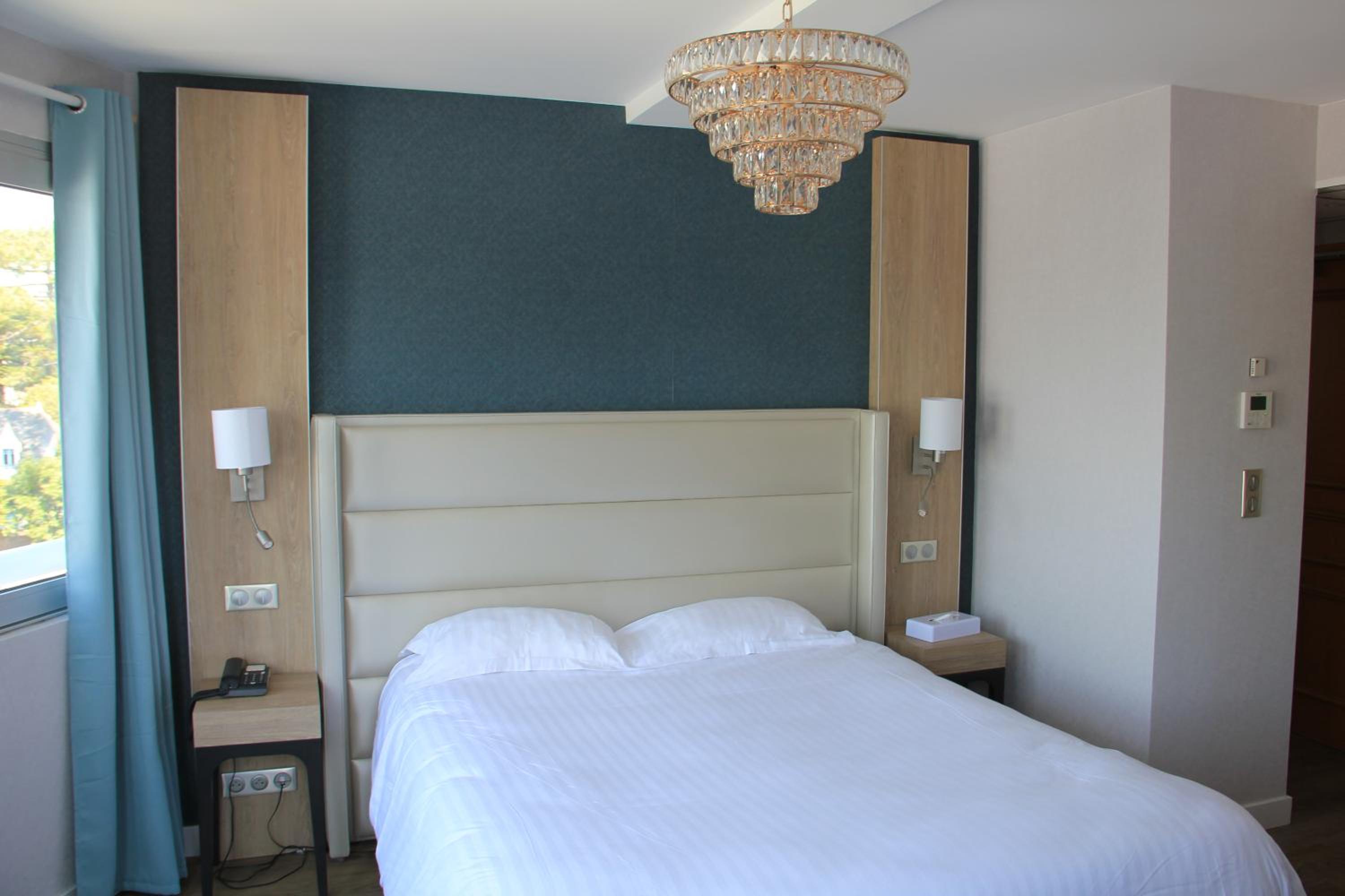 Double Room with Park View - Photo 7