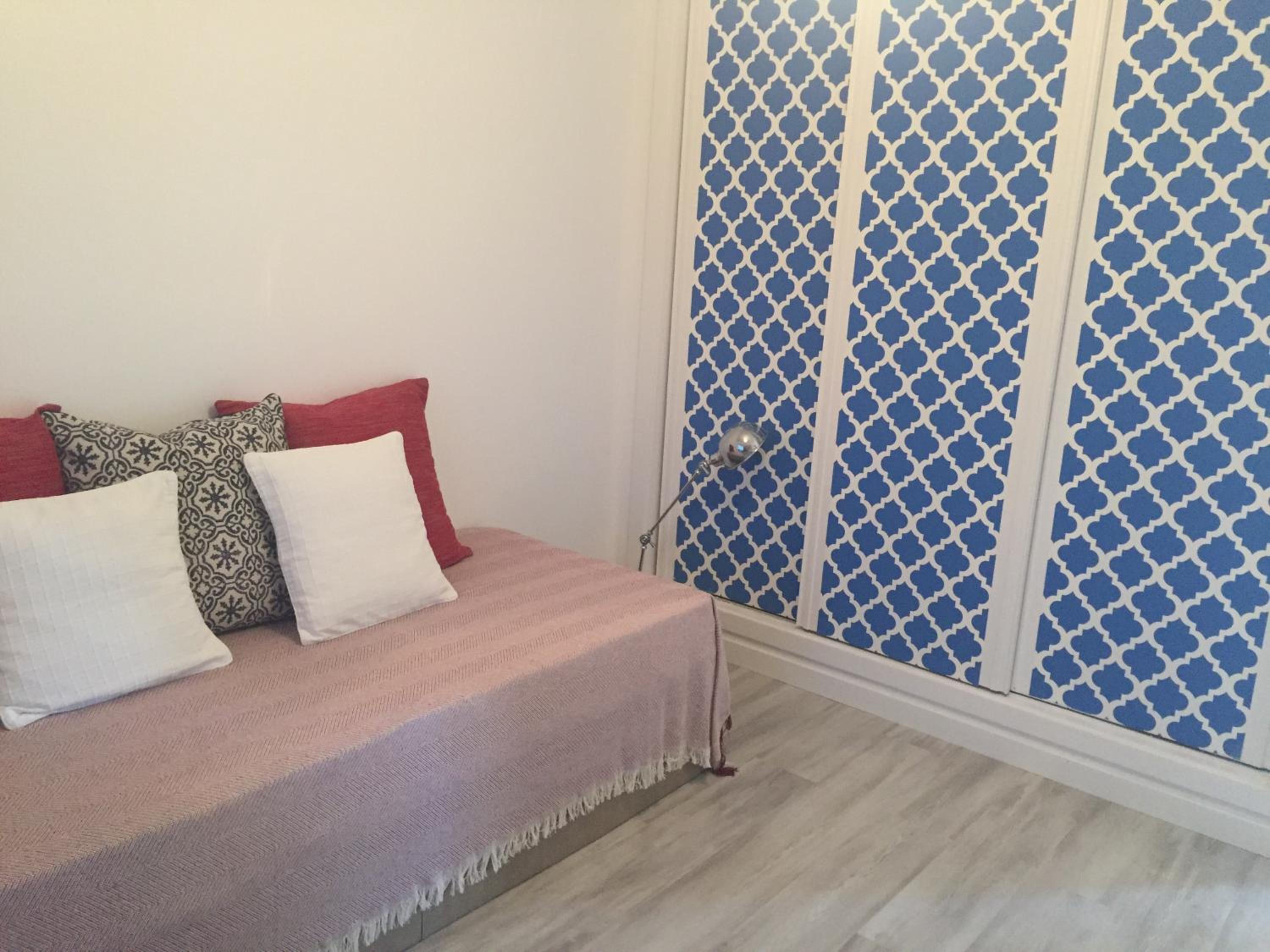 Two-Bedroom House - Photo 11