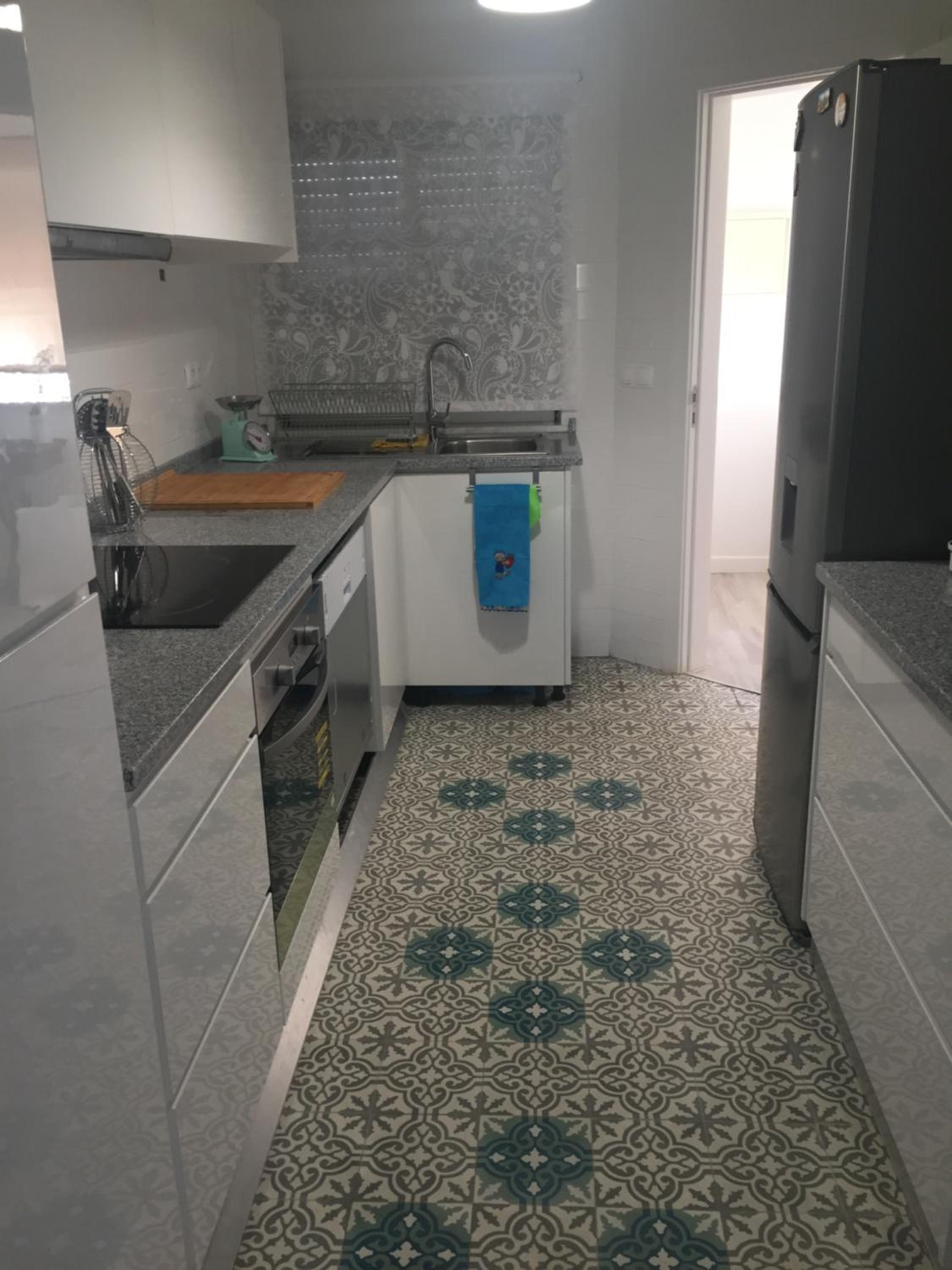 Two-Bedroom House - Photo 10