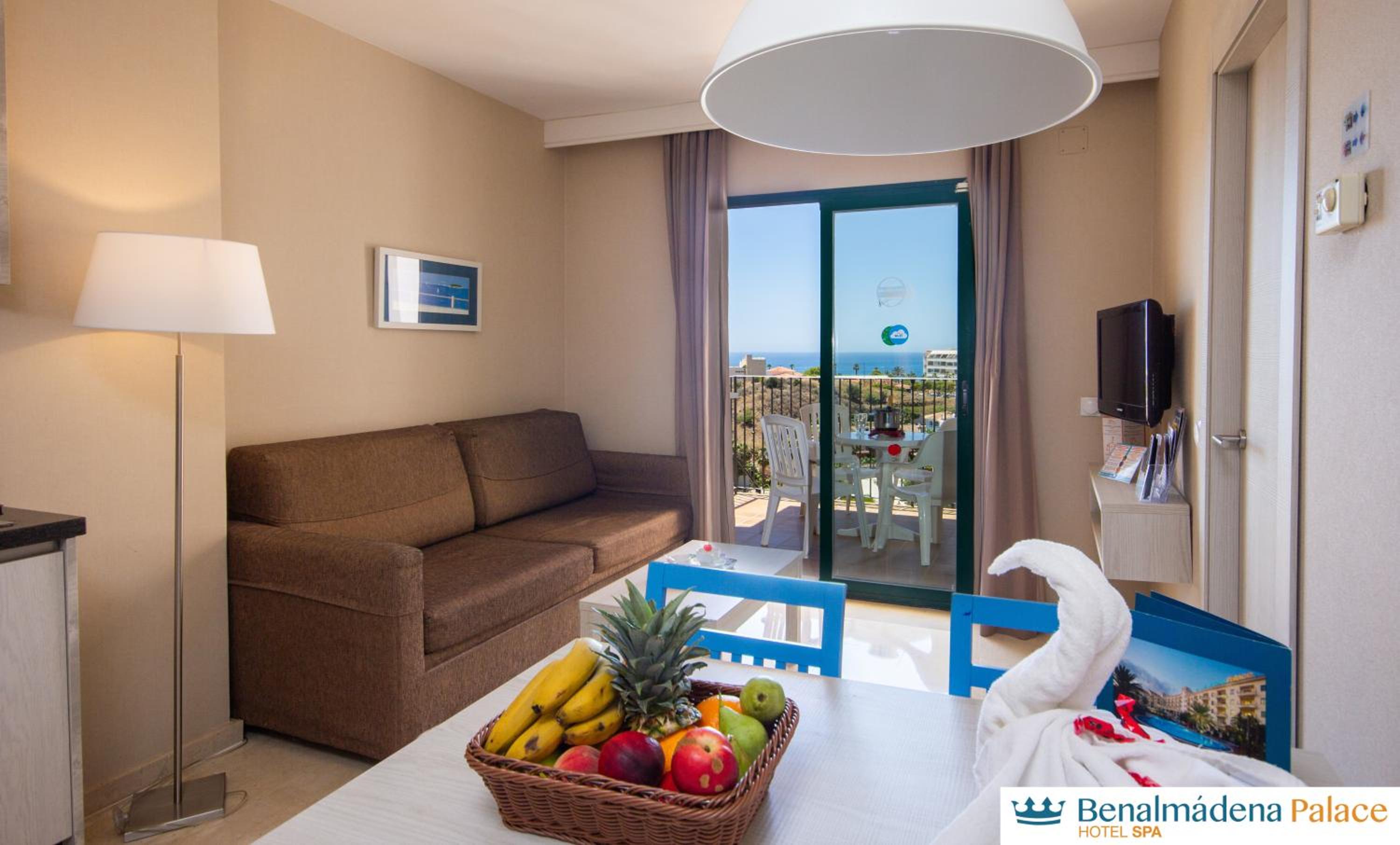 Apartment With Pool View  - Photo 1