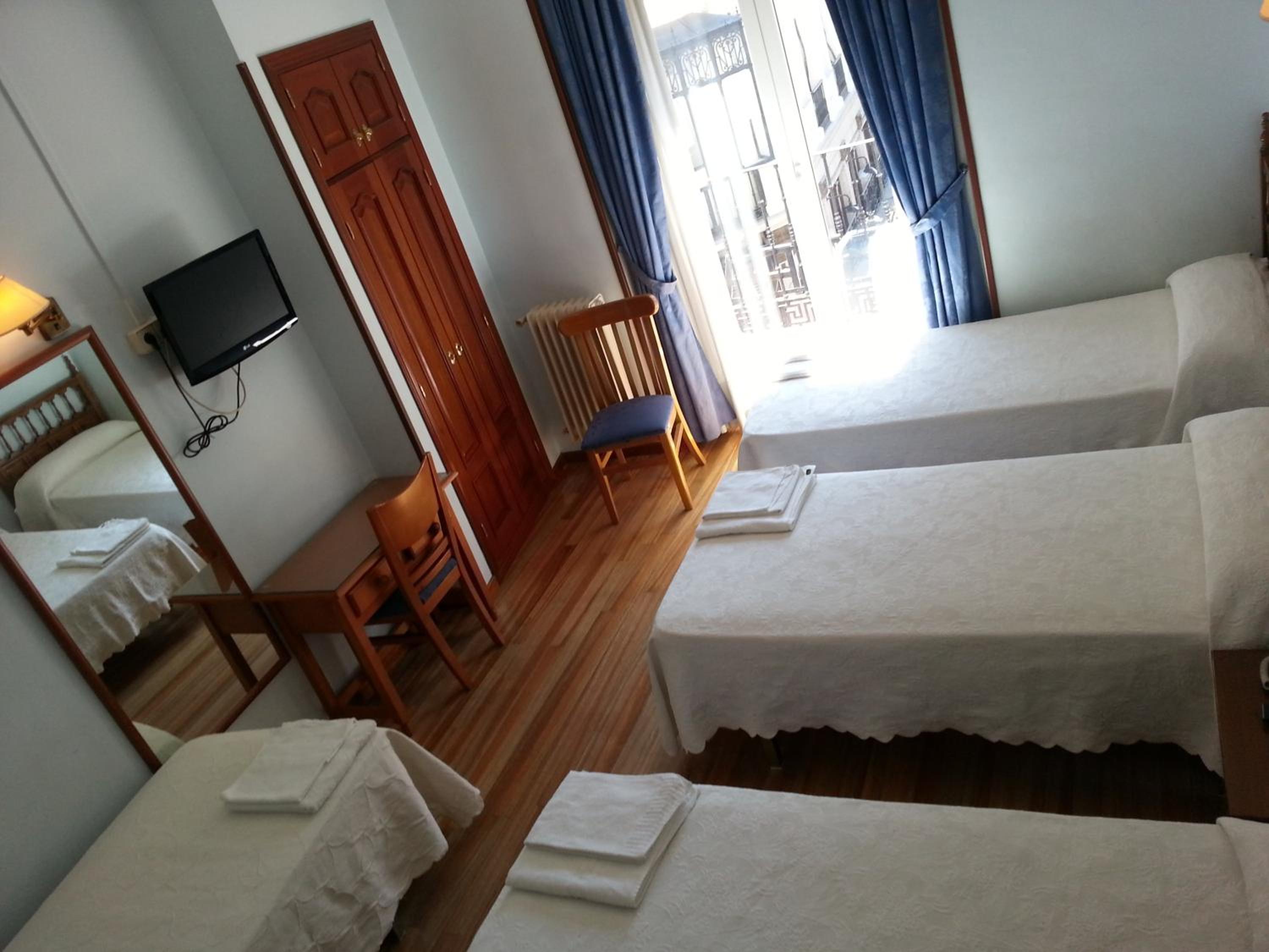 Quadruple Room photo 2