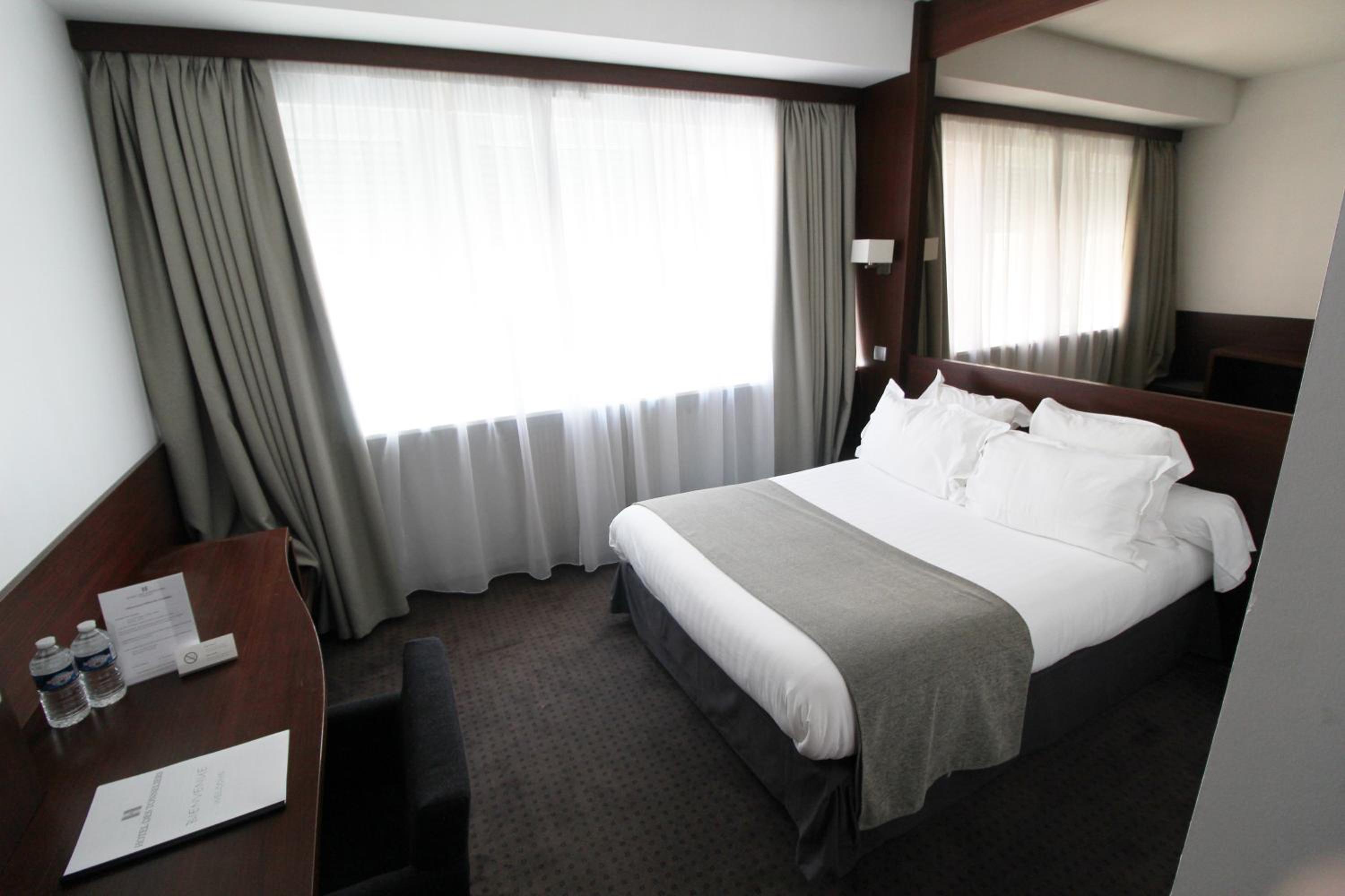 Double Room with Bath photo 2