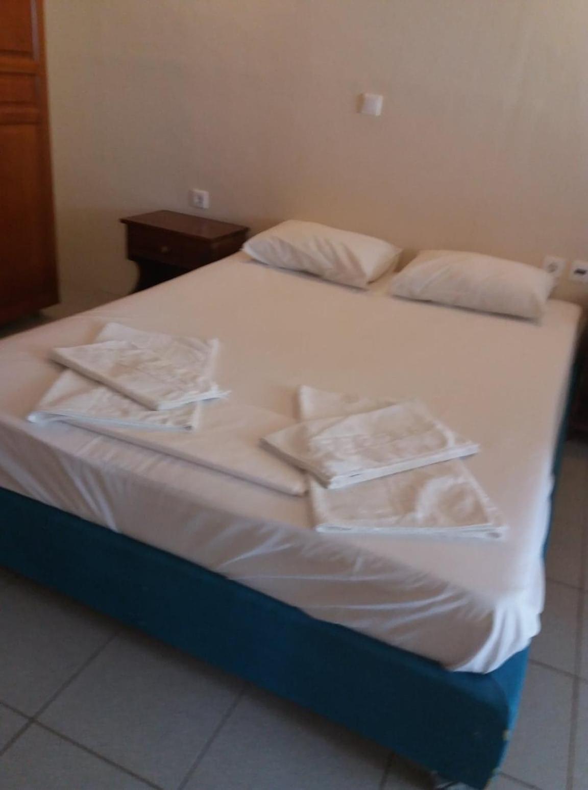 Apartment with Garden View