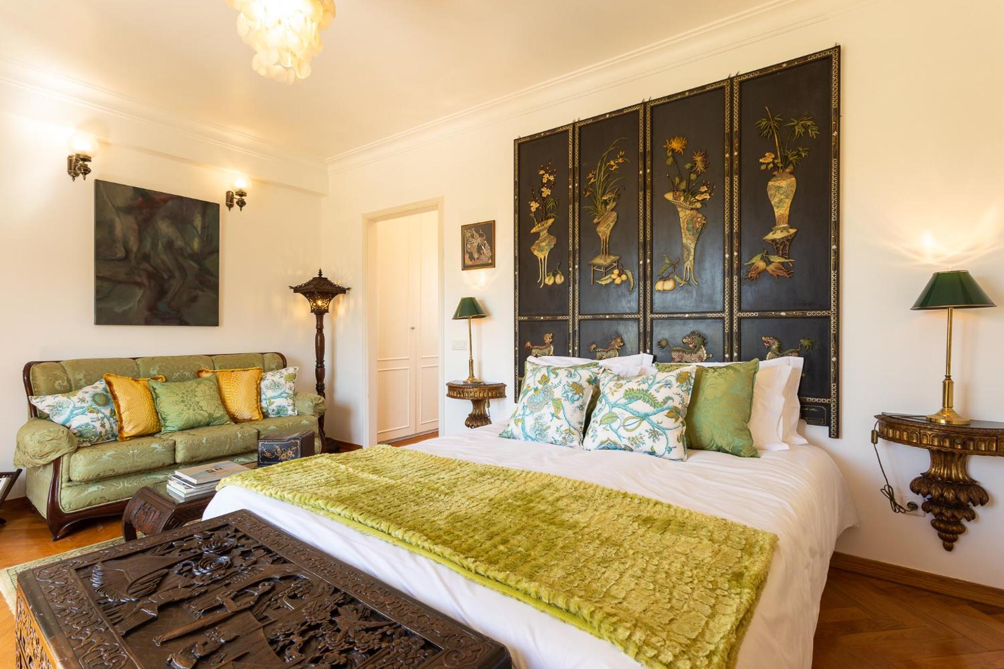 Suite with Garden View