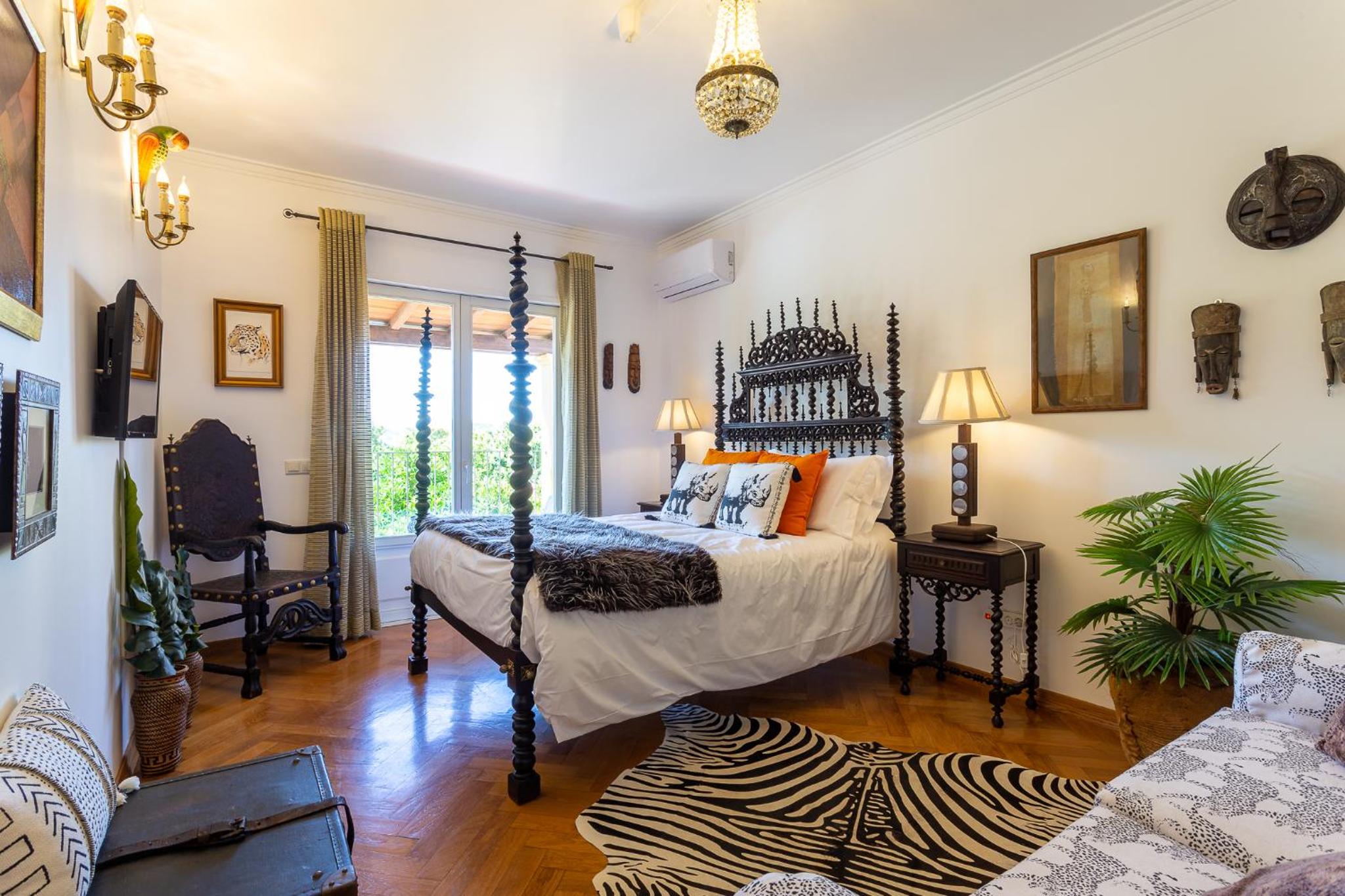 Suite with Balcony photo 1