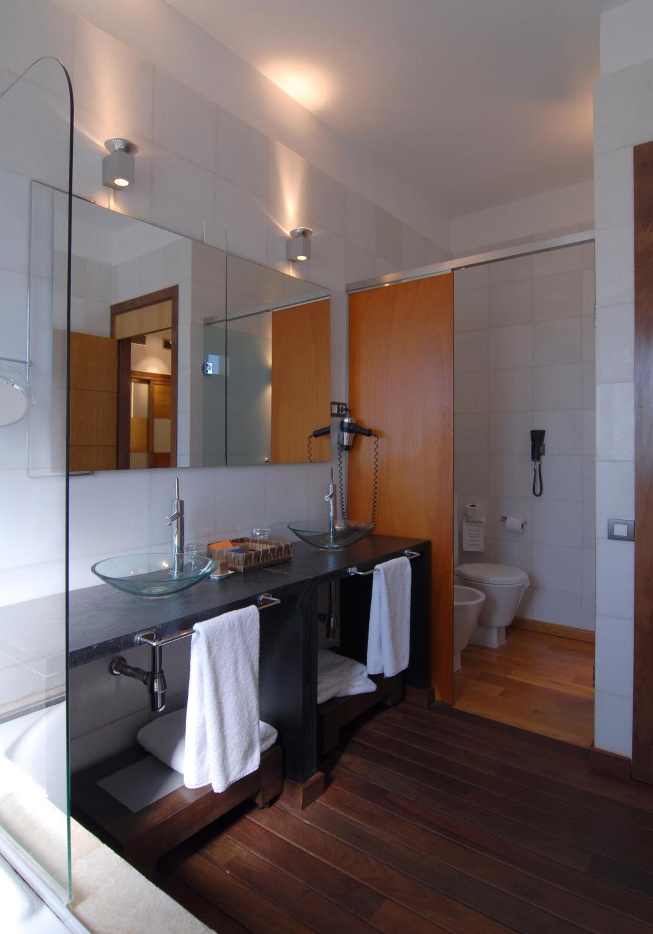 Two-Bedroom Villa - Photo 3