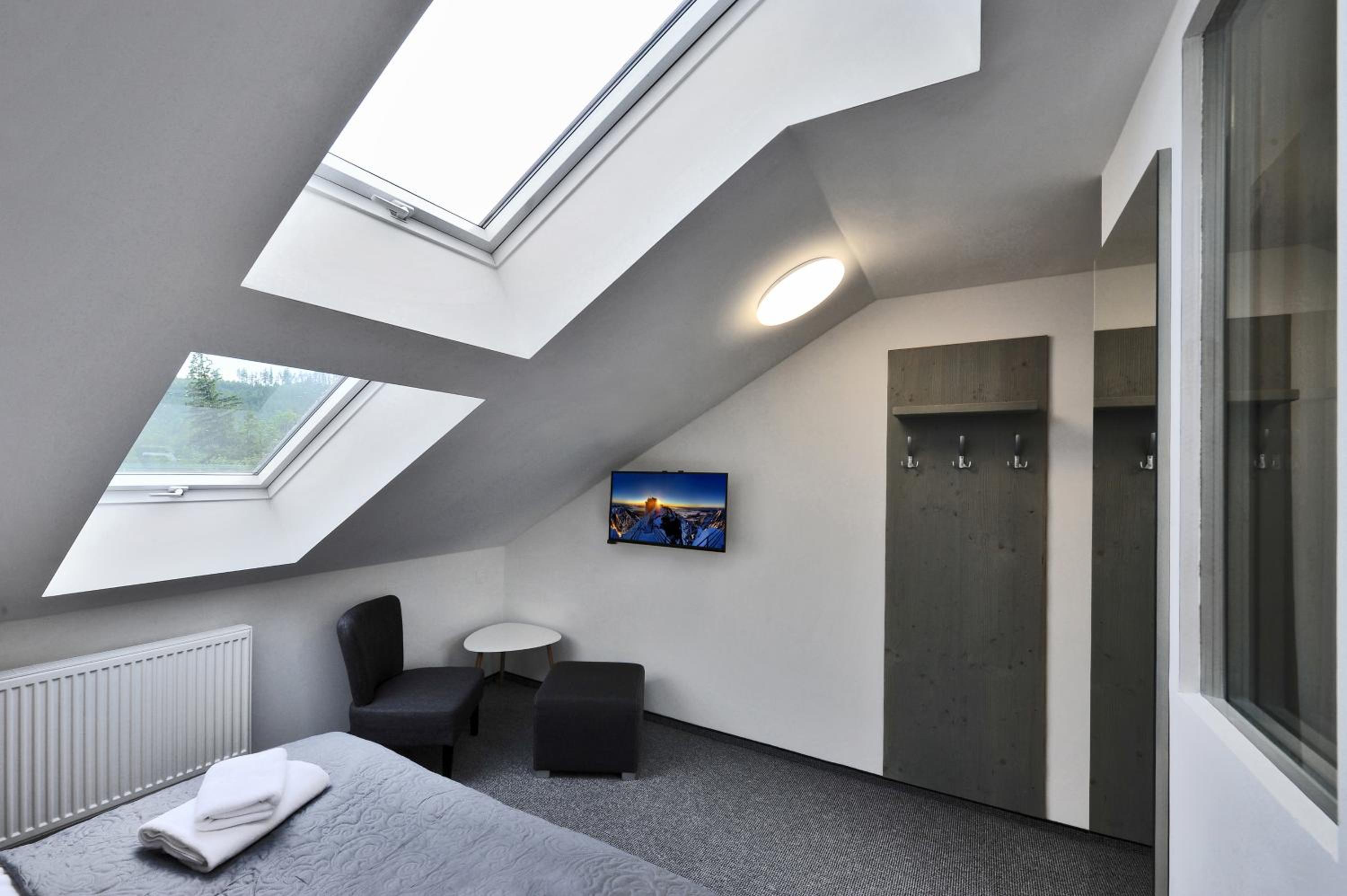 Double or Twin Room - Attic - Photo 4