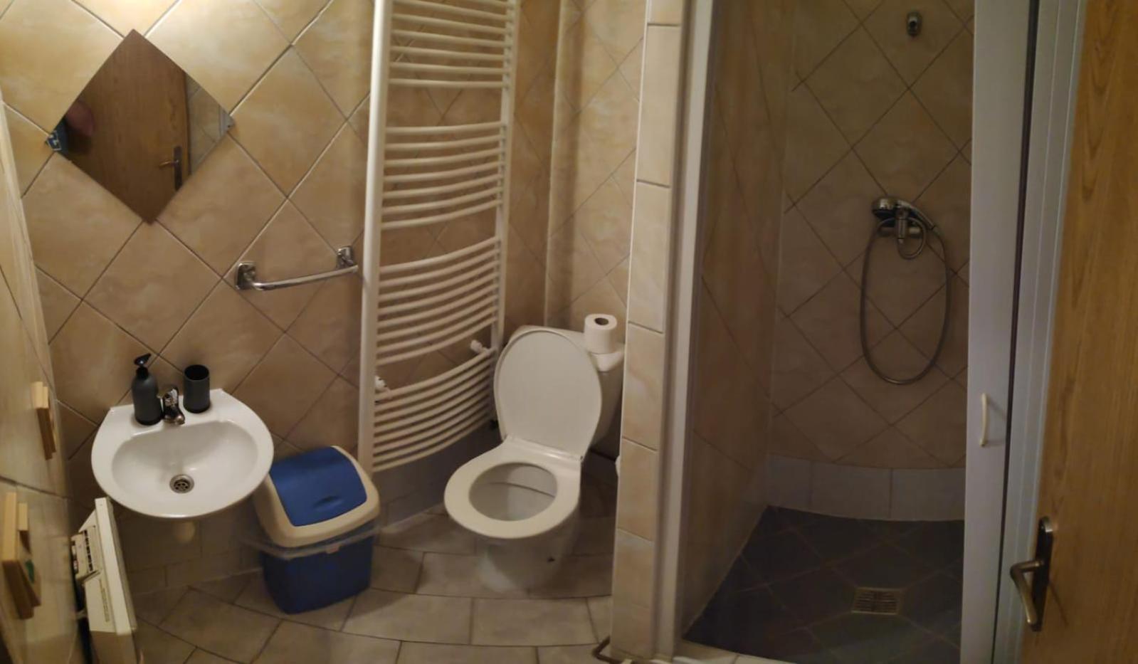 Double Room With Private Bathroom photo 2