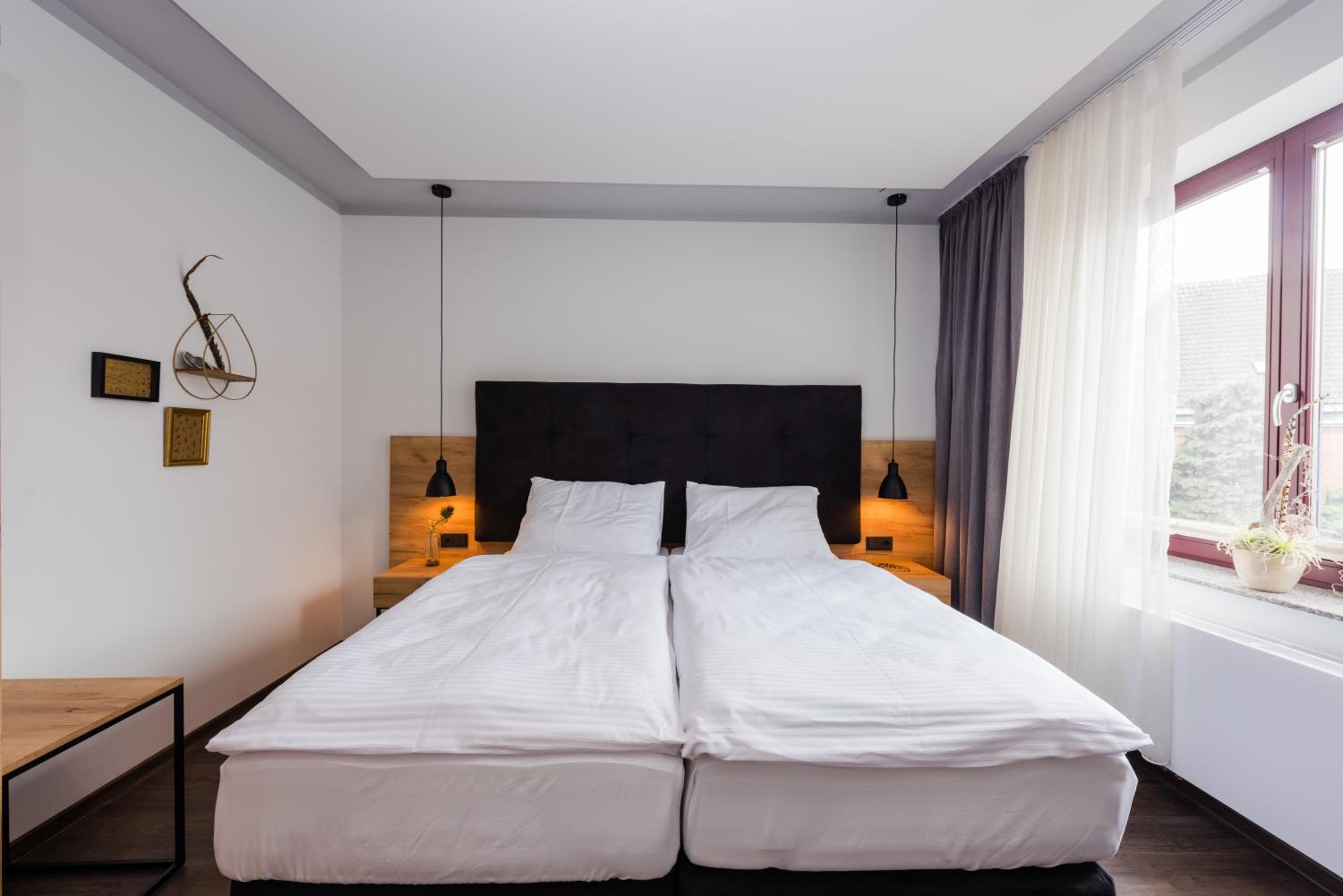 Double Room - Photo 6