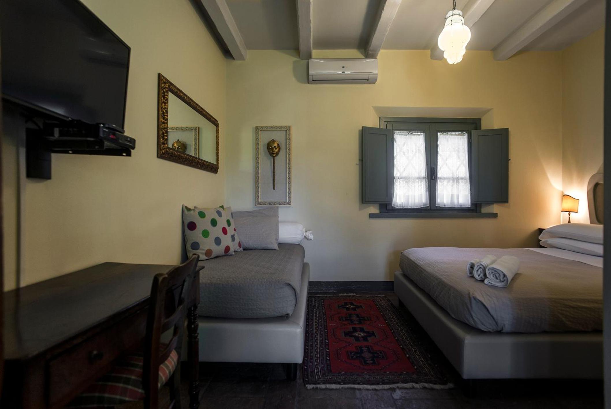 Classic Double or Twin Room photo 2