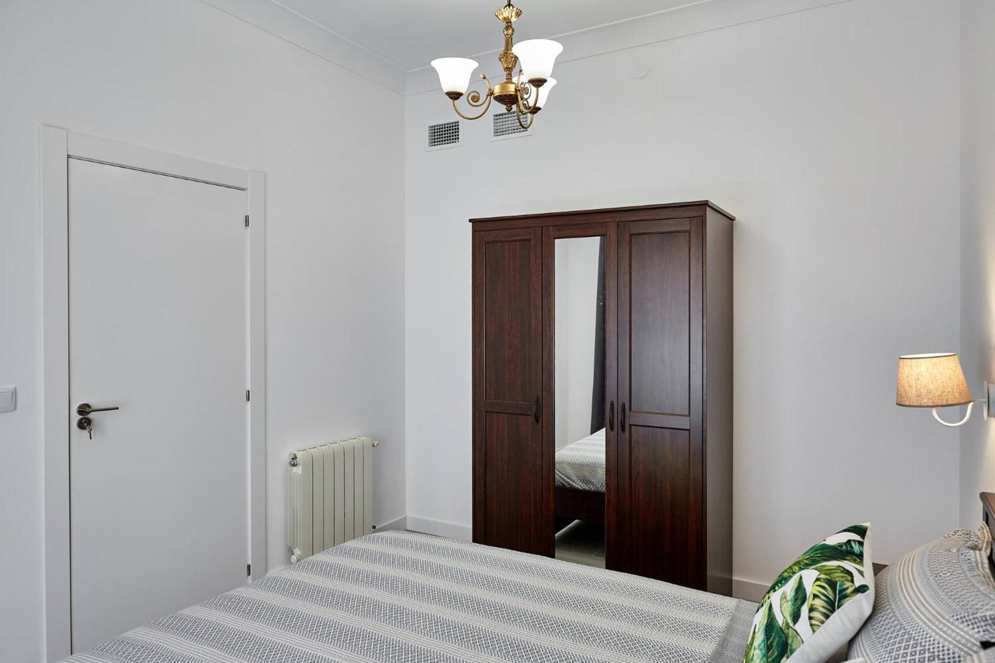 Family Room - Photo 29
