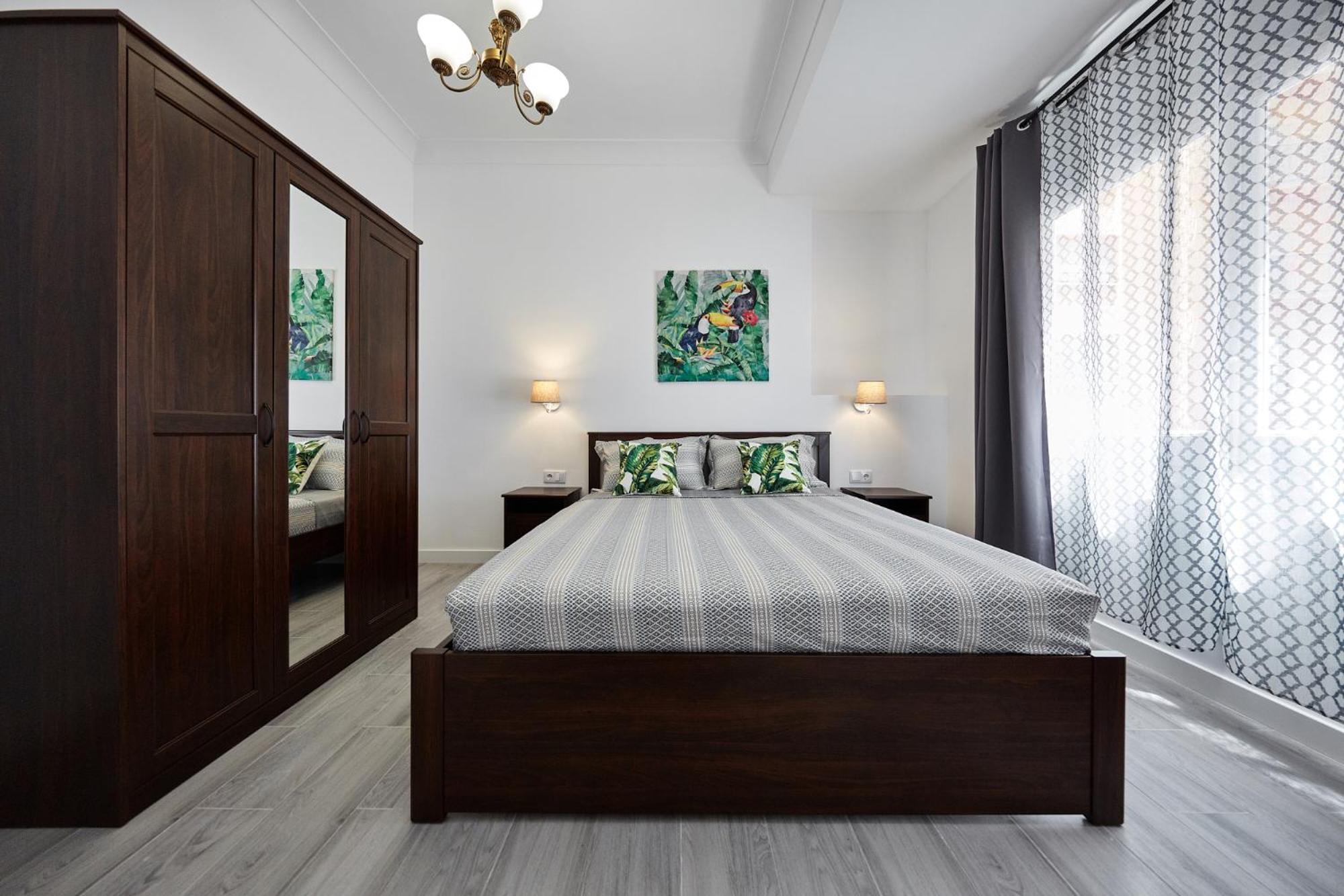 Family Room - Photo 27
