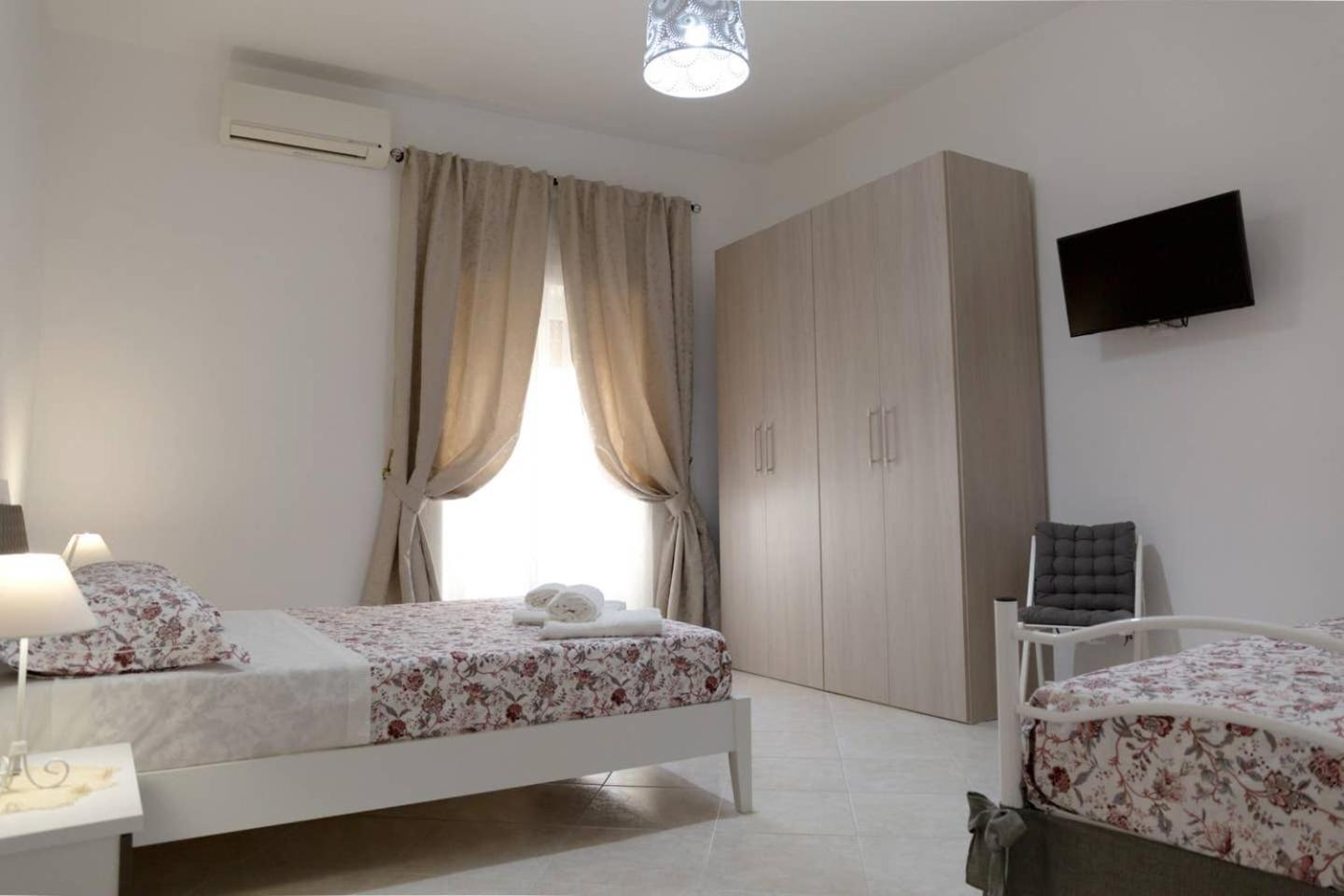 One-Bedroom House photo 3