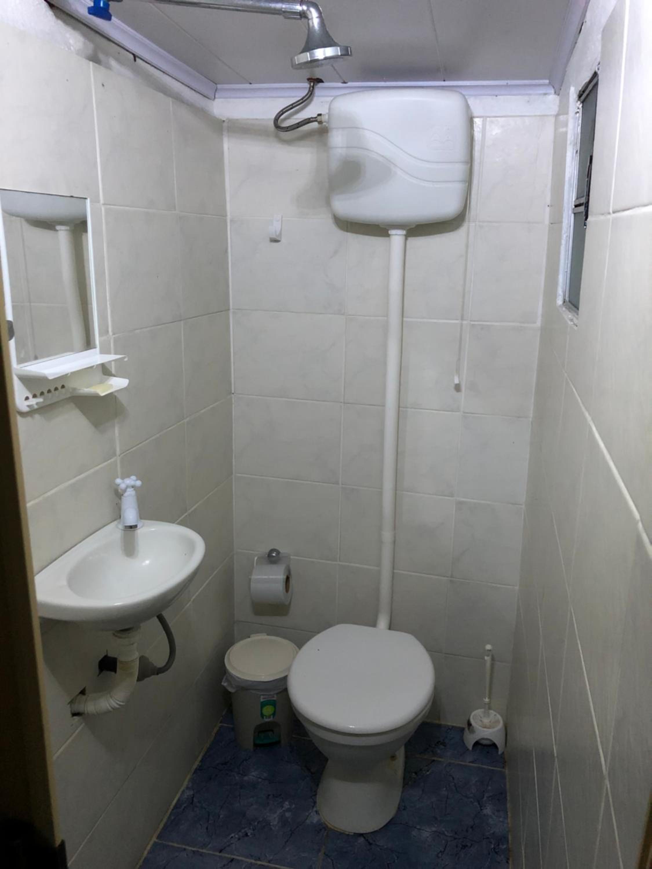 Twin Room with Private External Bathroom photo 1