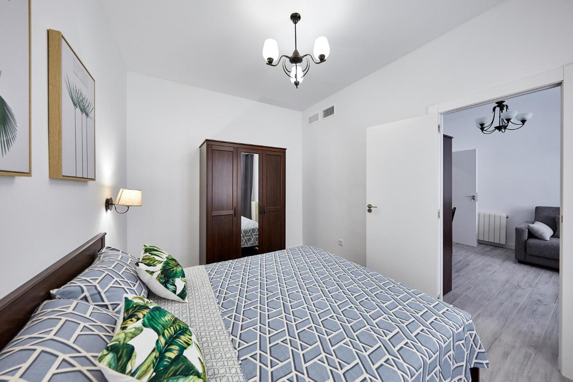 Family Room - Photo 59