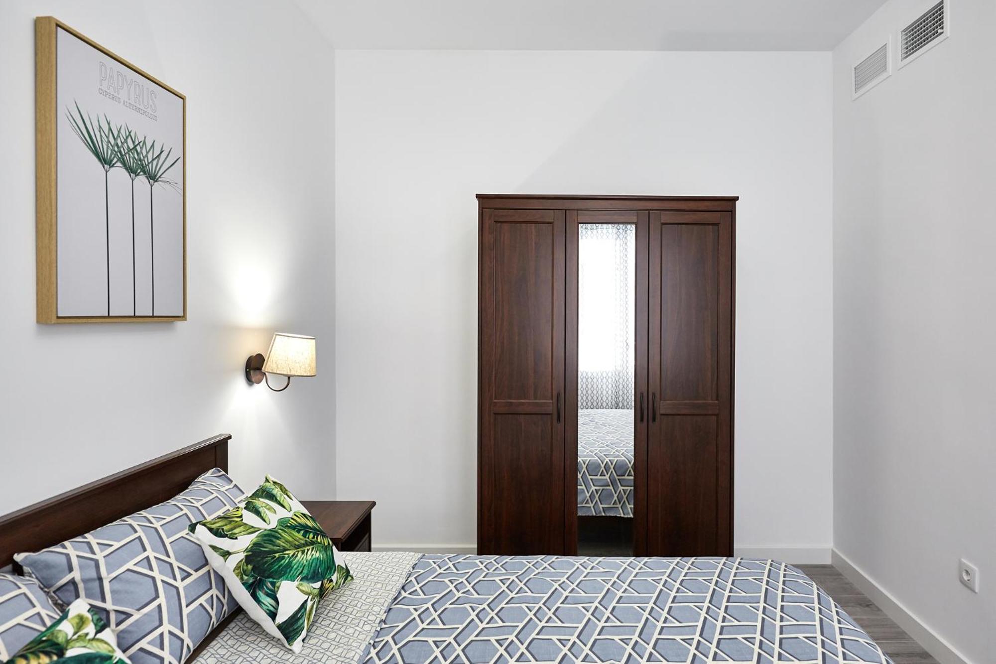 Family Room - Photo 4
