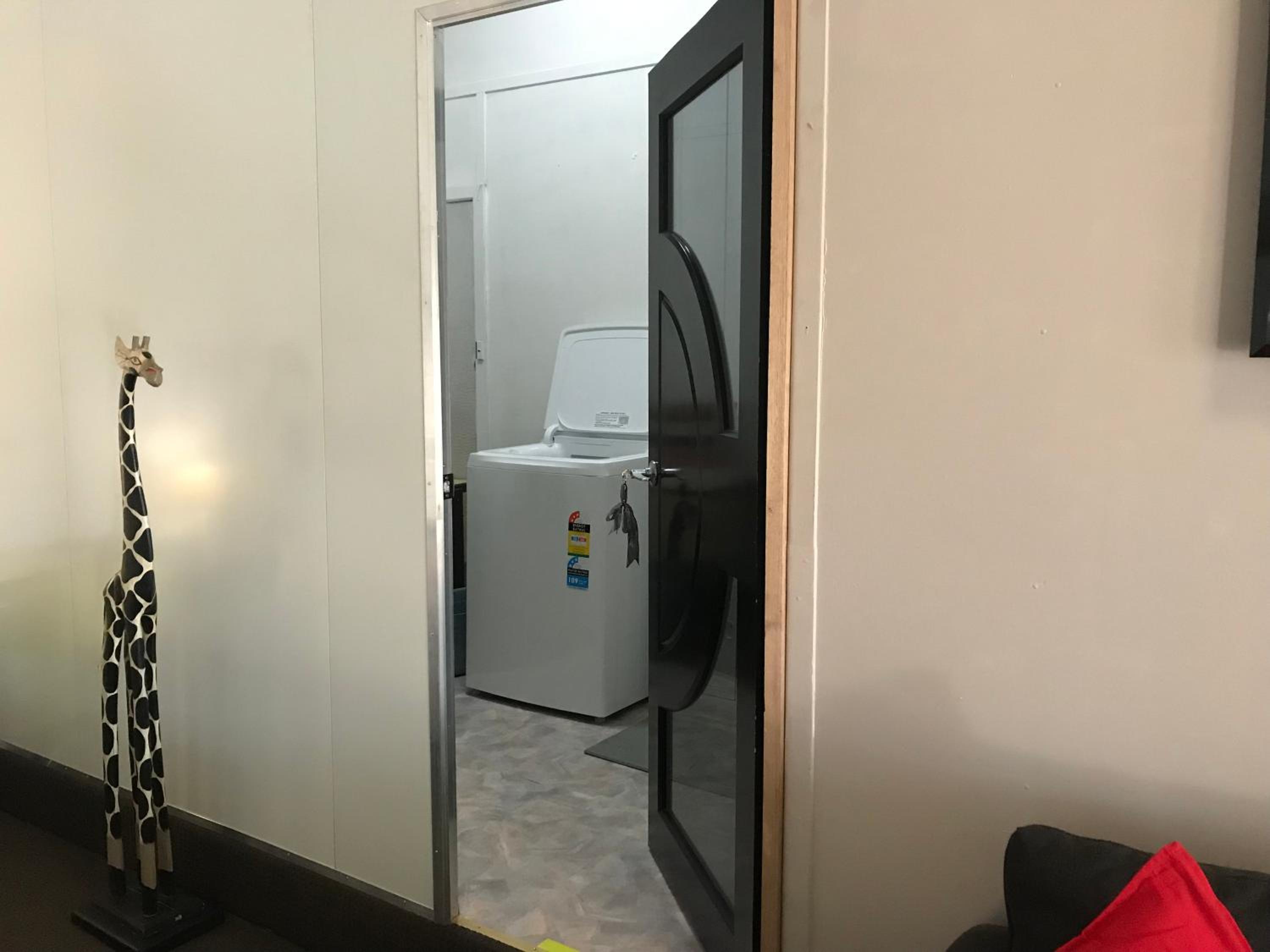 Studio Apartment - Ground Floor - Photo 14