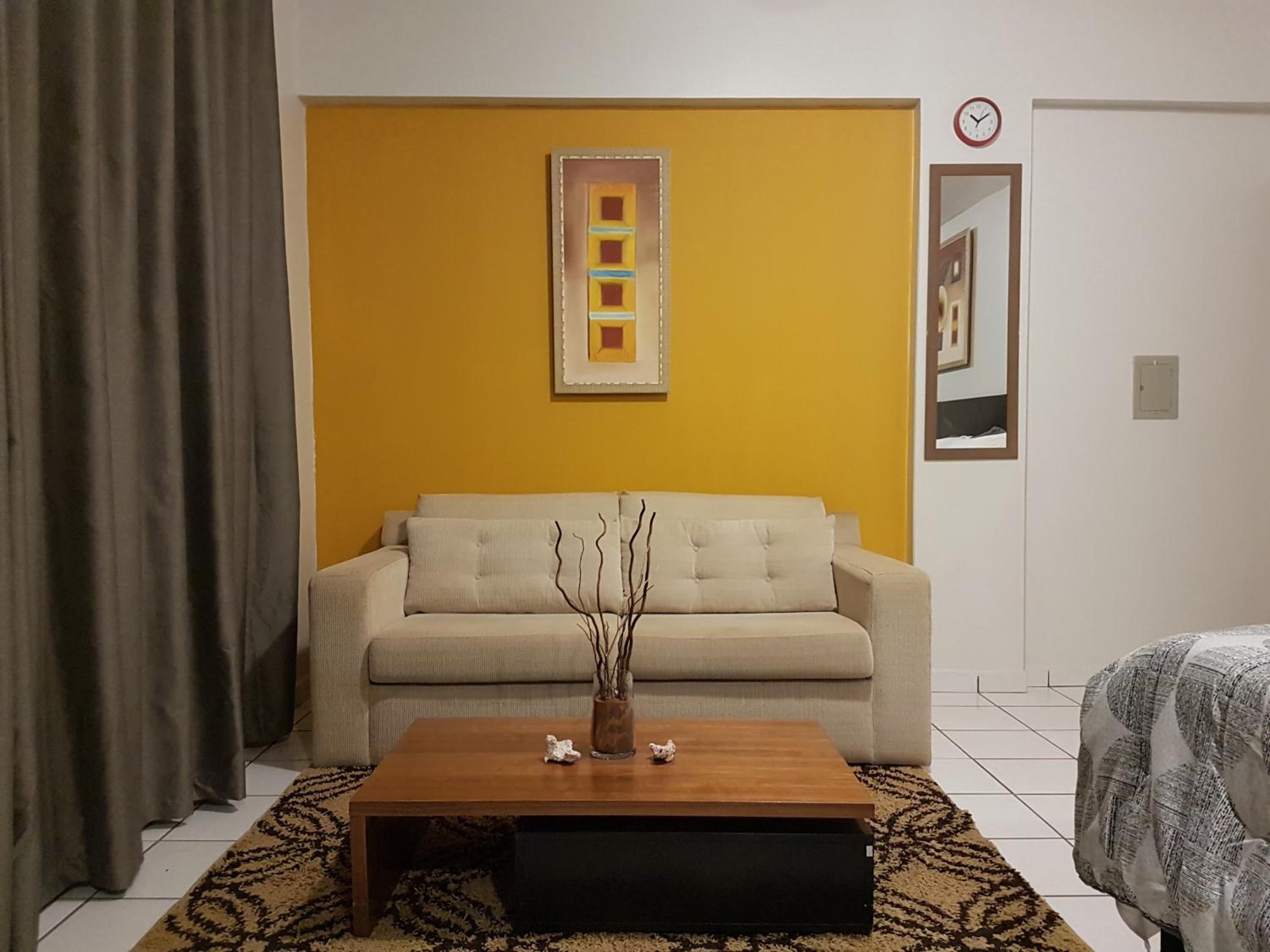 Deluxe Suite - Photo 6