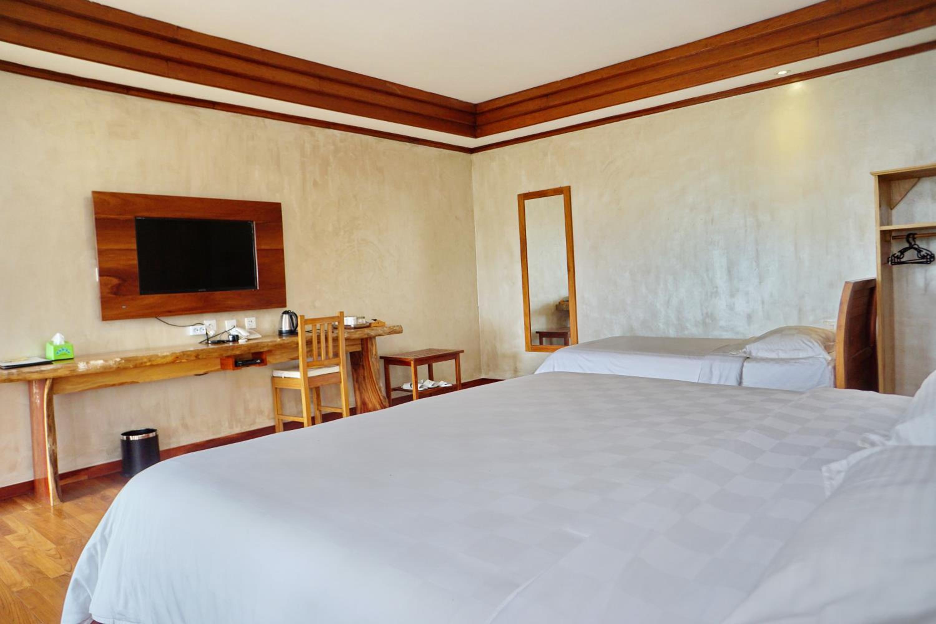 Deluxe Triple Room photo 3