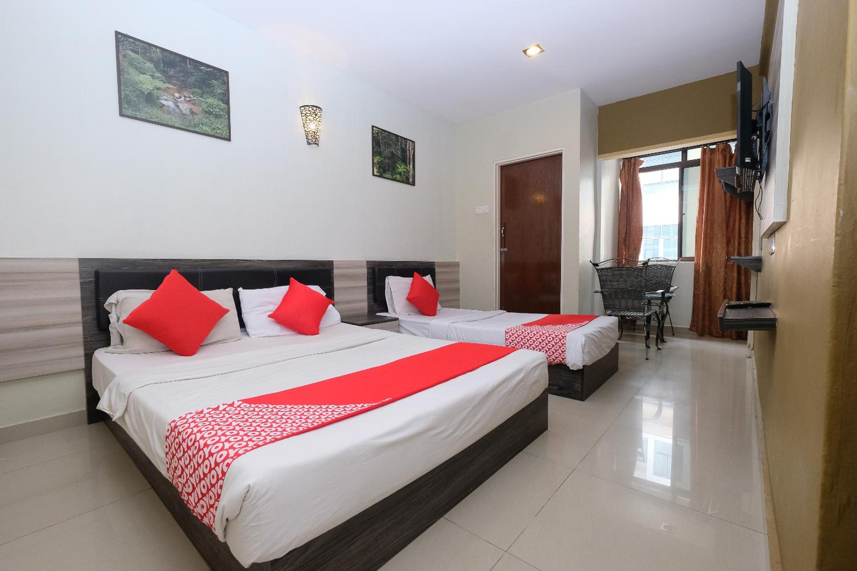 Superior Triple Room photo 2