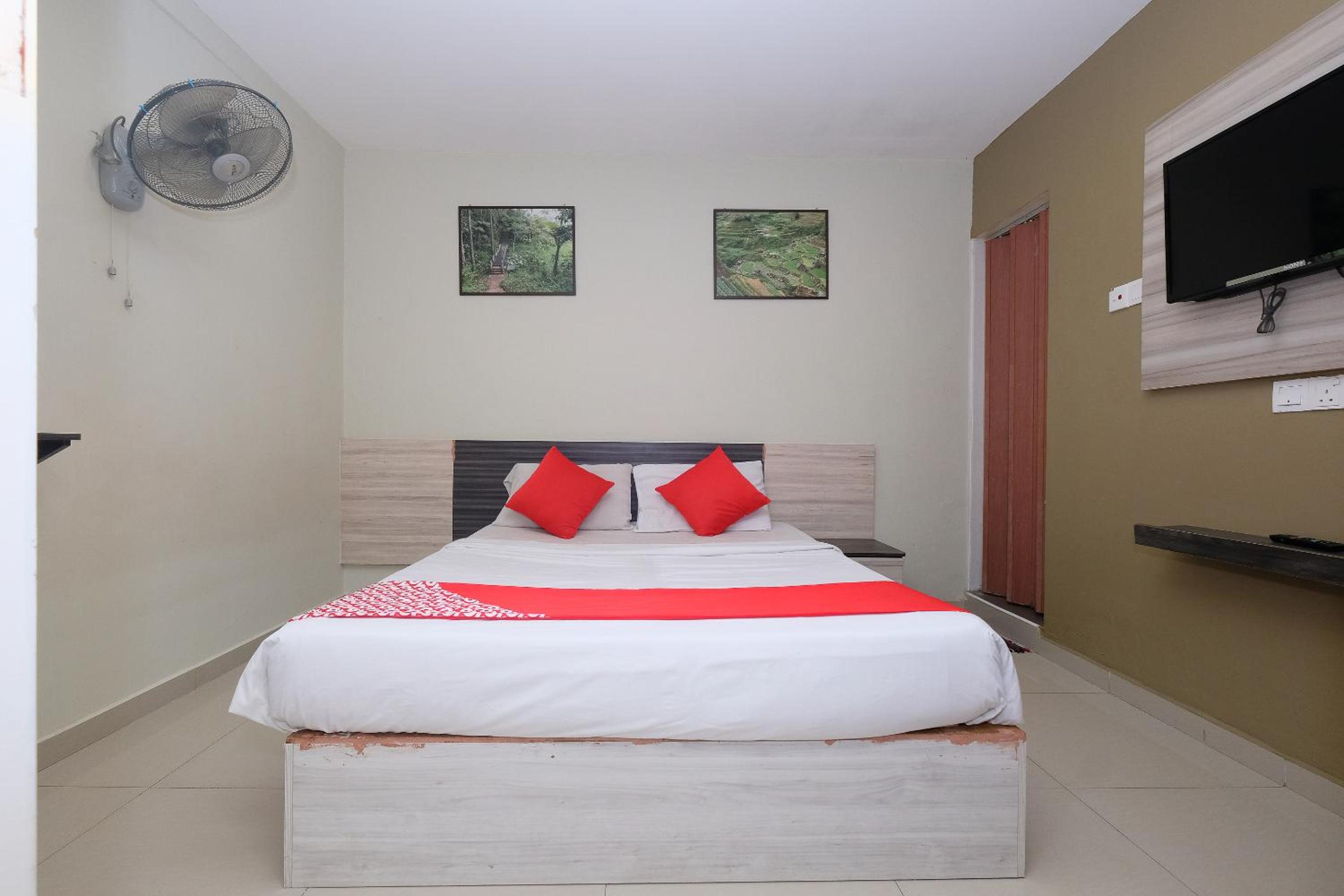 Standard Double Room photo 2