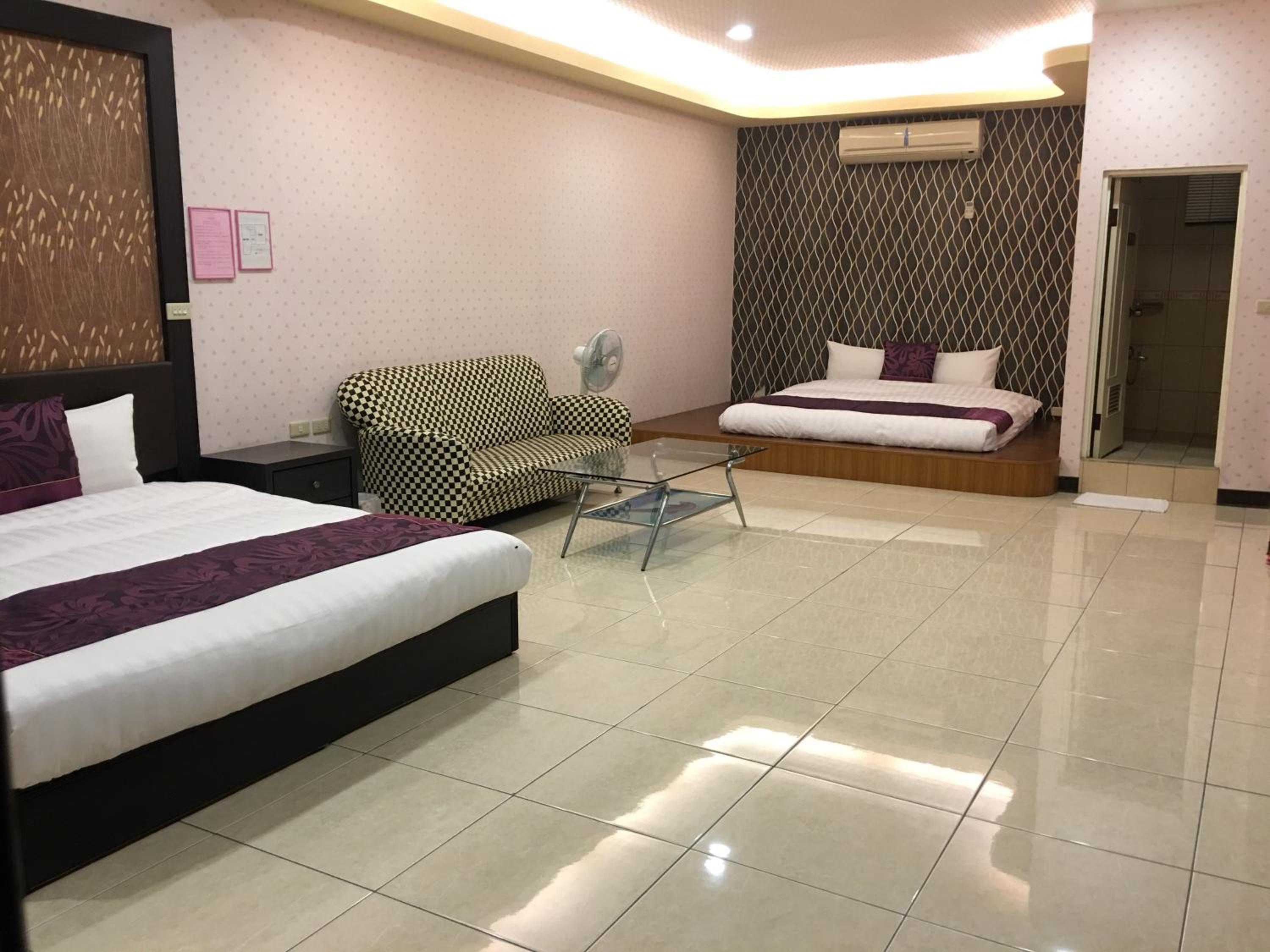 Standard Quadruple Room photo 2