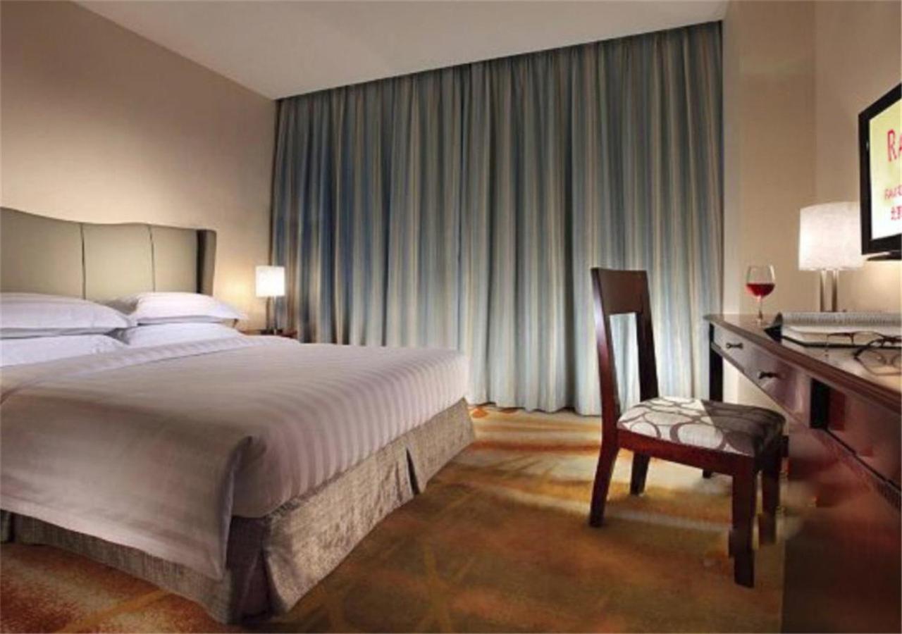 King Room - Non-Smoking photo 3
