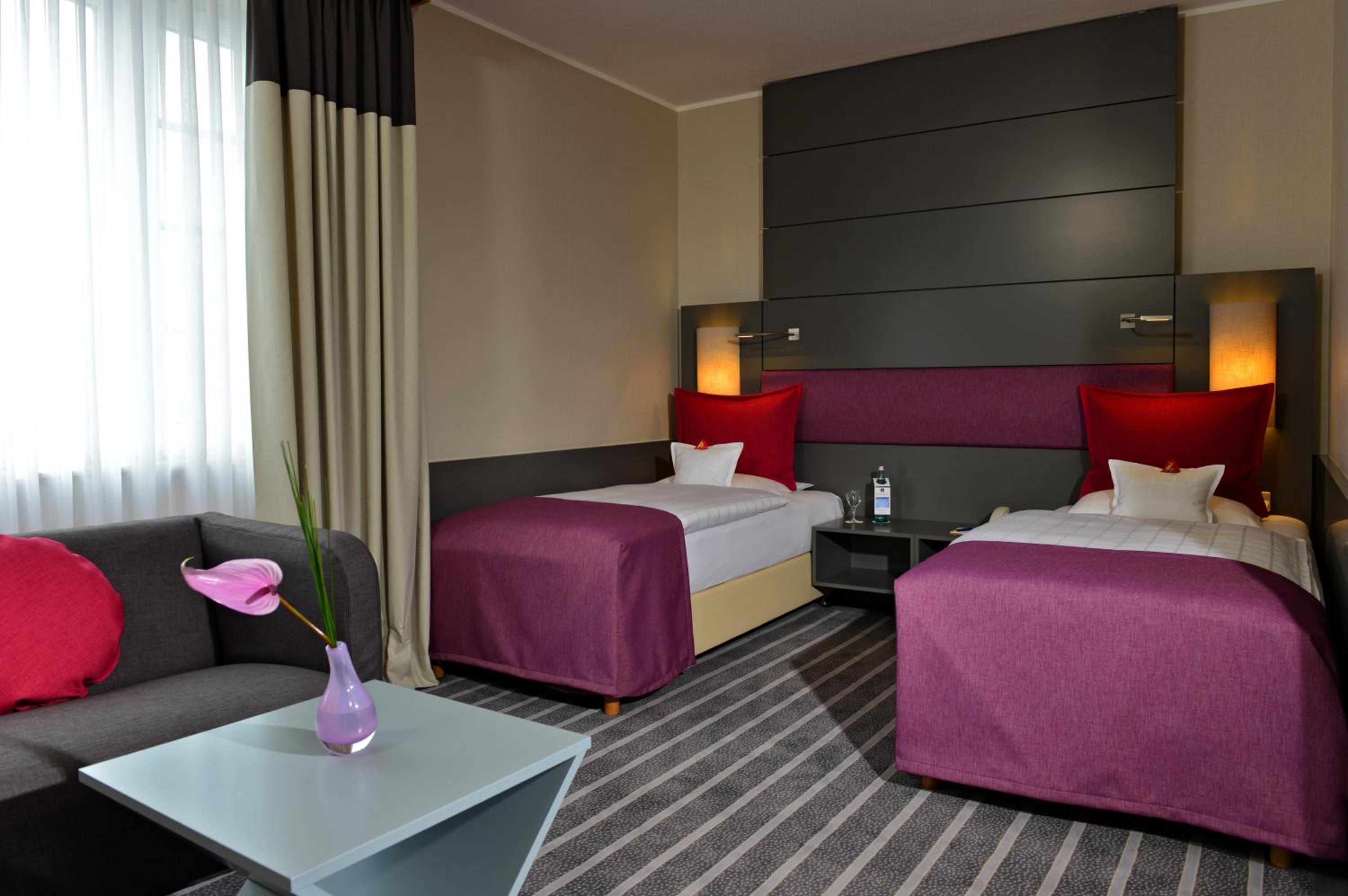 Deluxe Double Room - Photo 18