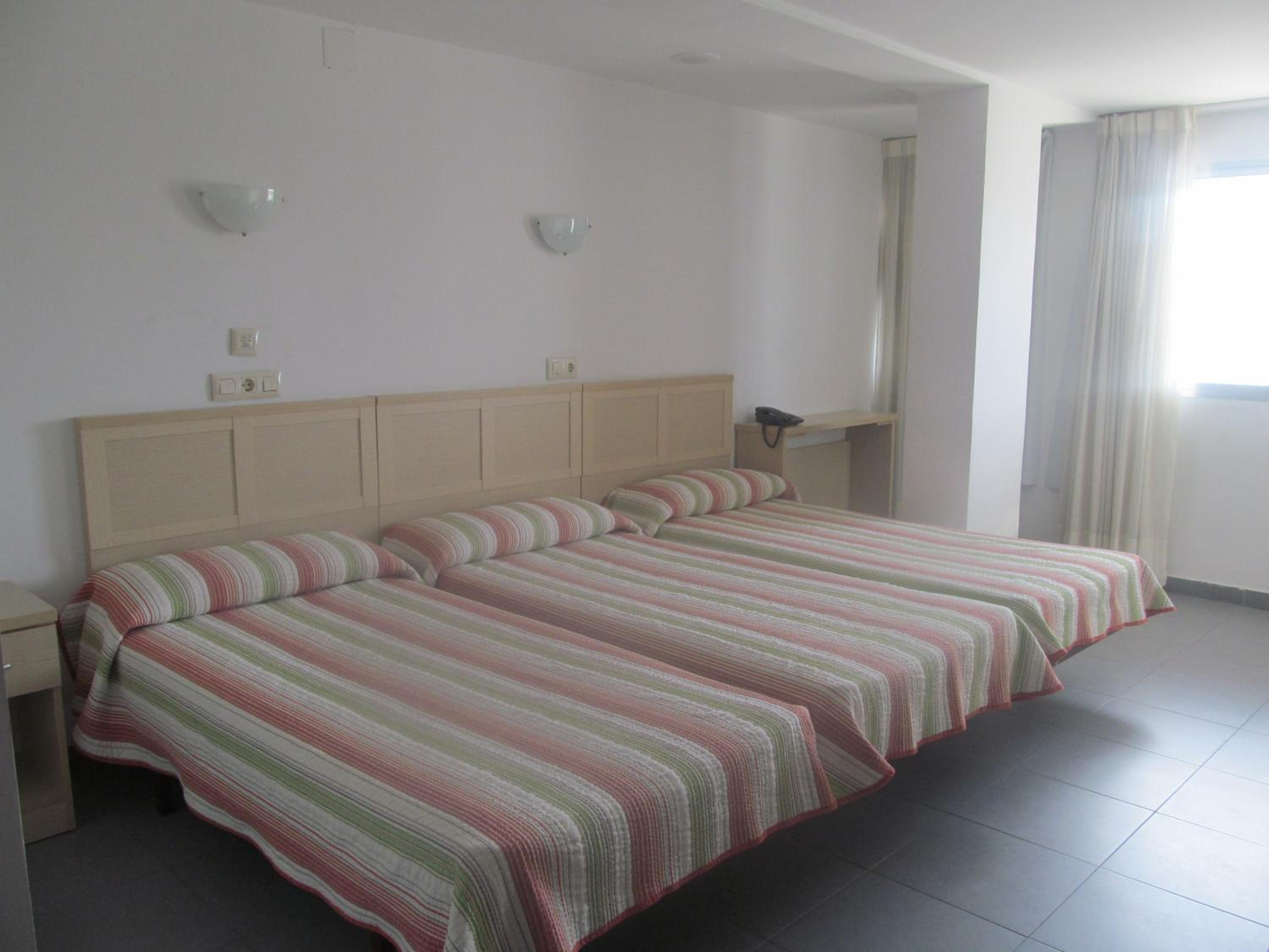 Habitación Doble con Cama Supletoria
