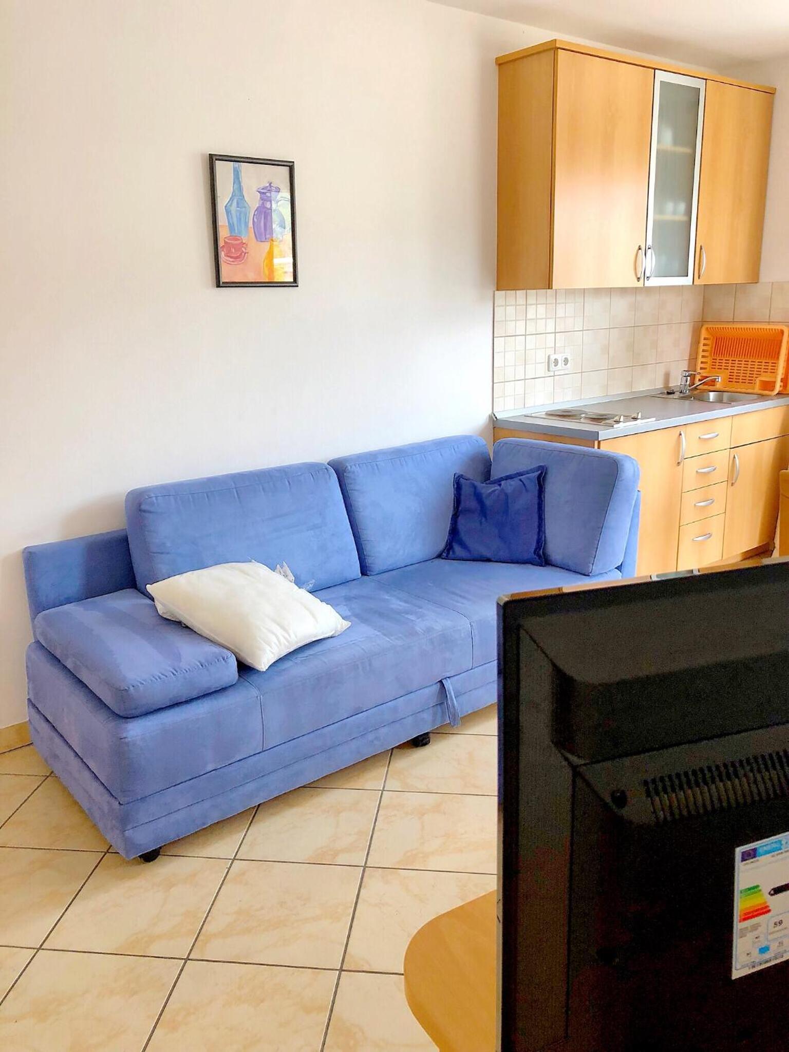 Apartment with Balcony photo 2