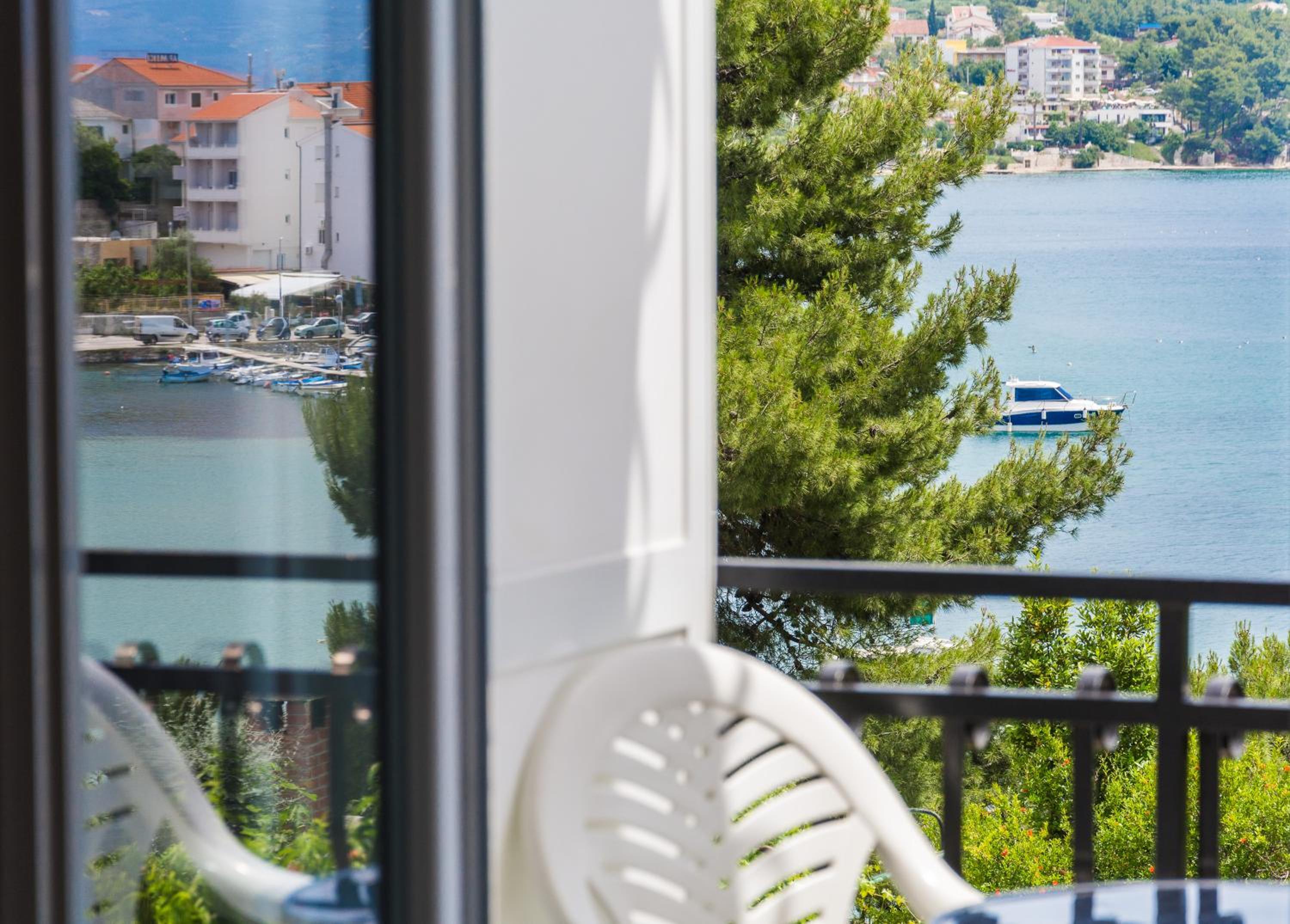 Double Room with Balcony and Sea View photo 2