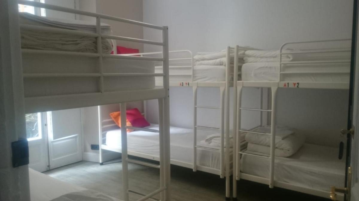 Single Bed in Dormitory Room photo 3