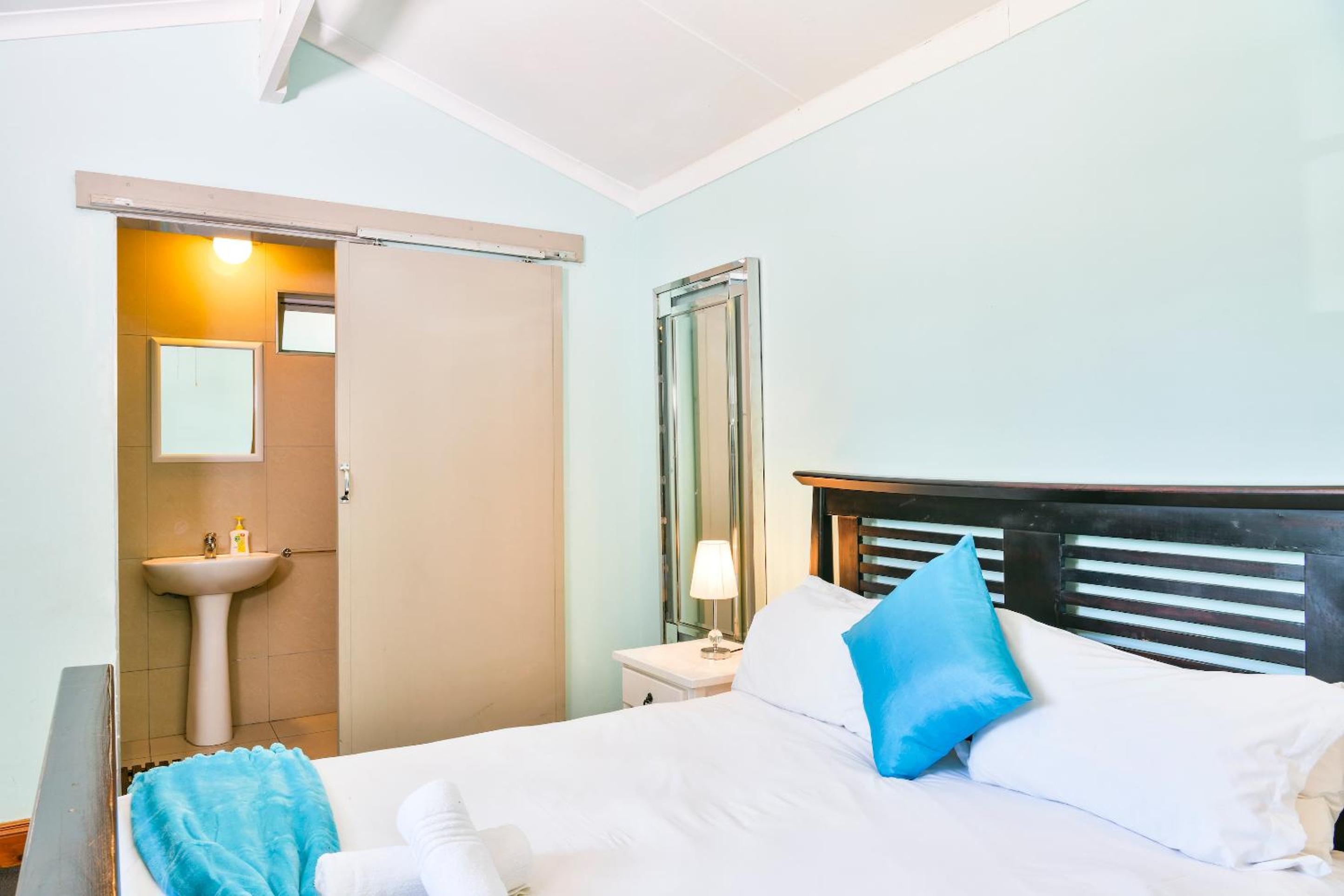 Standard Double Room photo 2