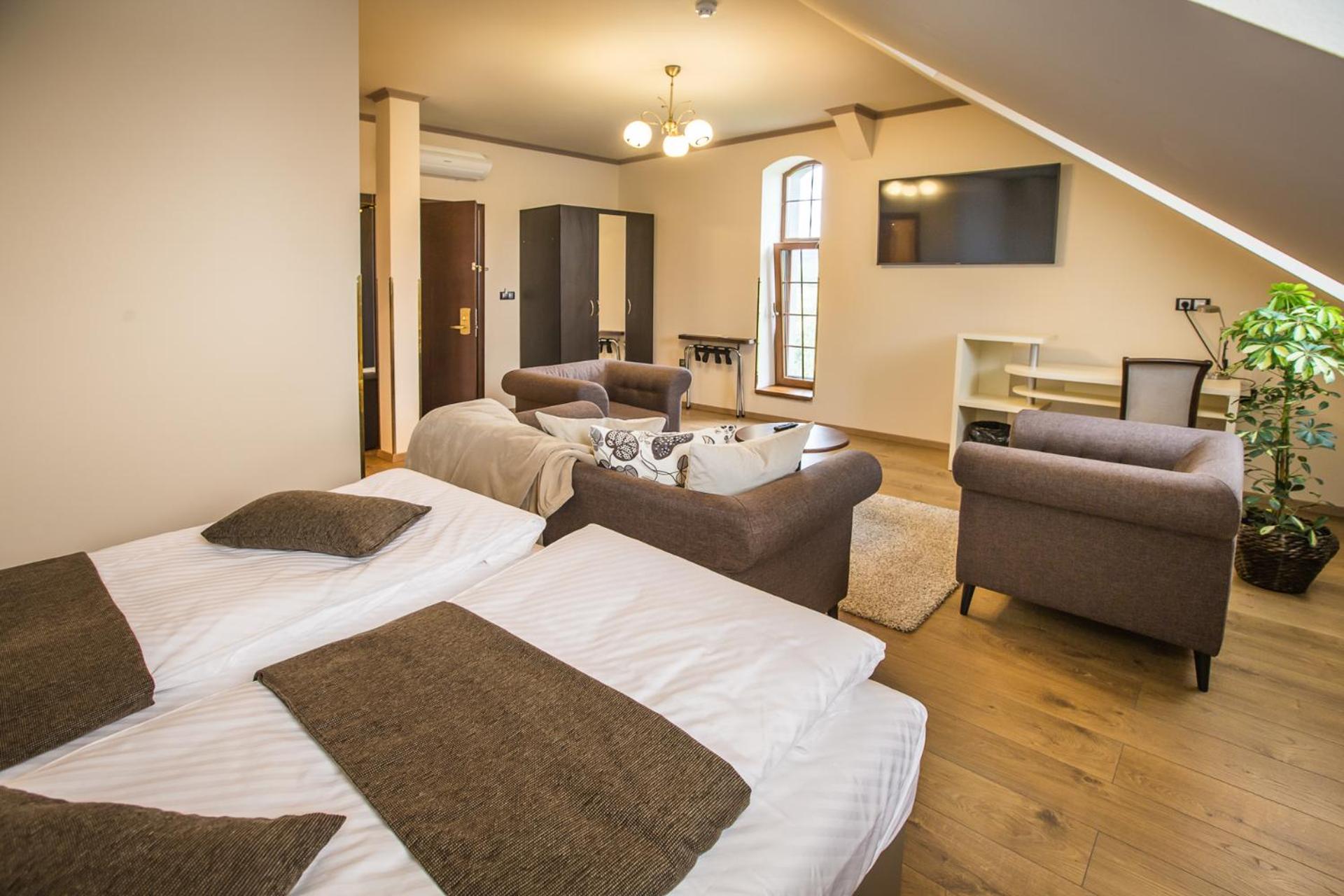 Deluxe Double or Twin Room - Photo 1