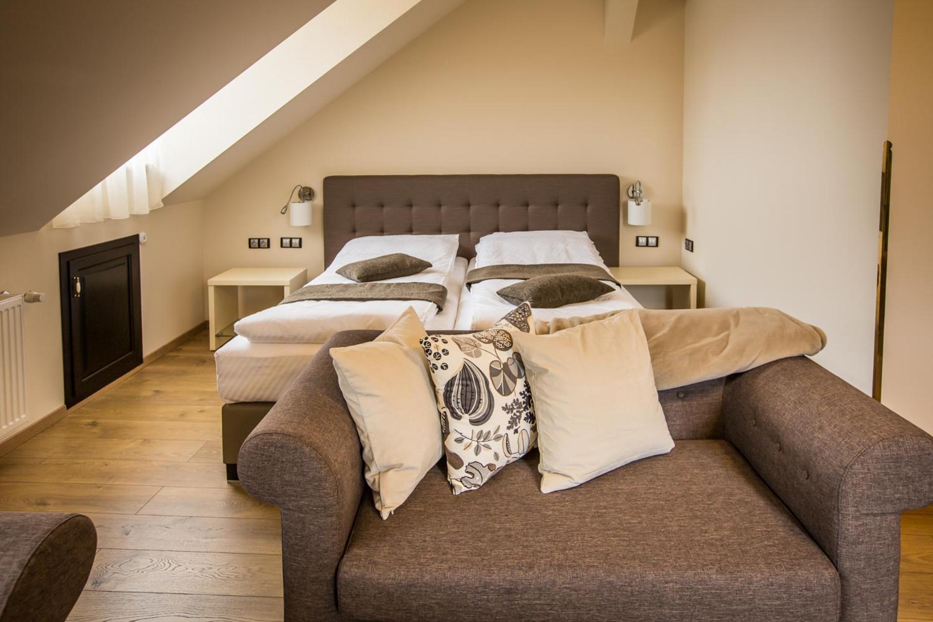 Deluxe Double or Twin Room - Photo 5