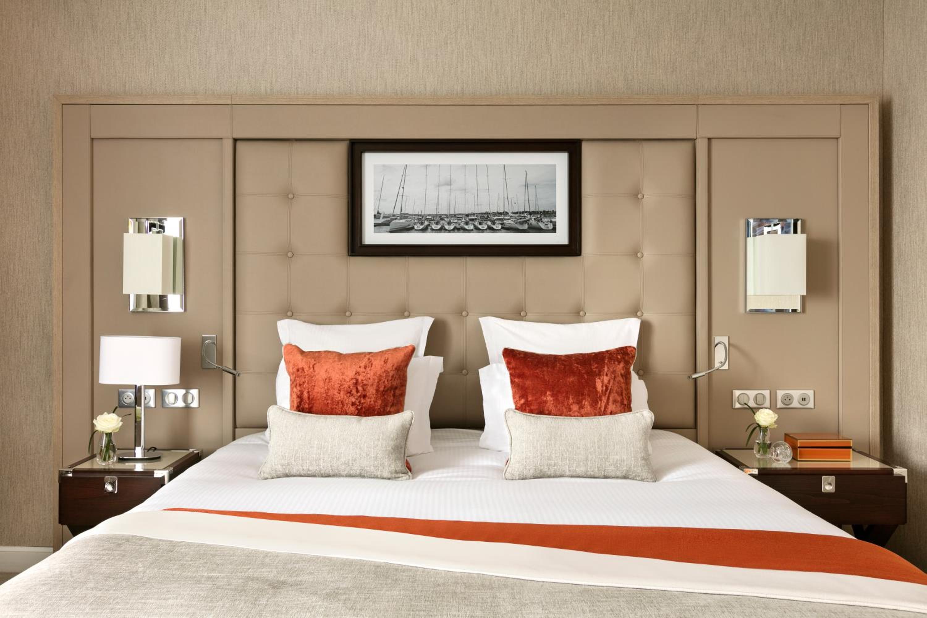 Deluxe Double or Twin Room - Photo 1