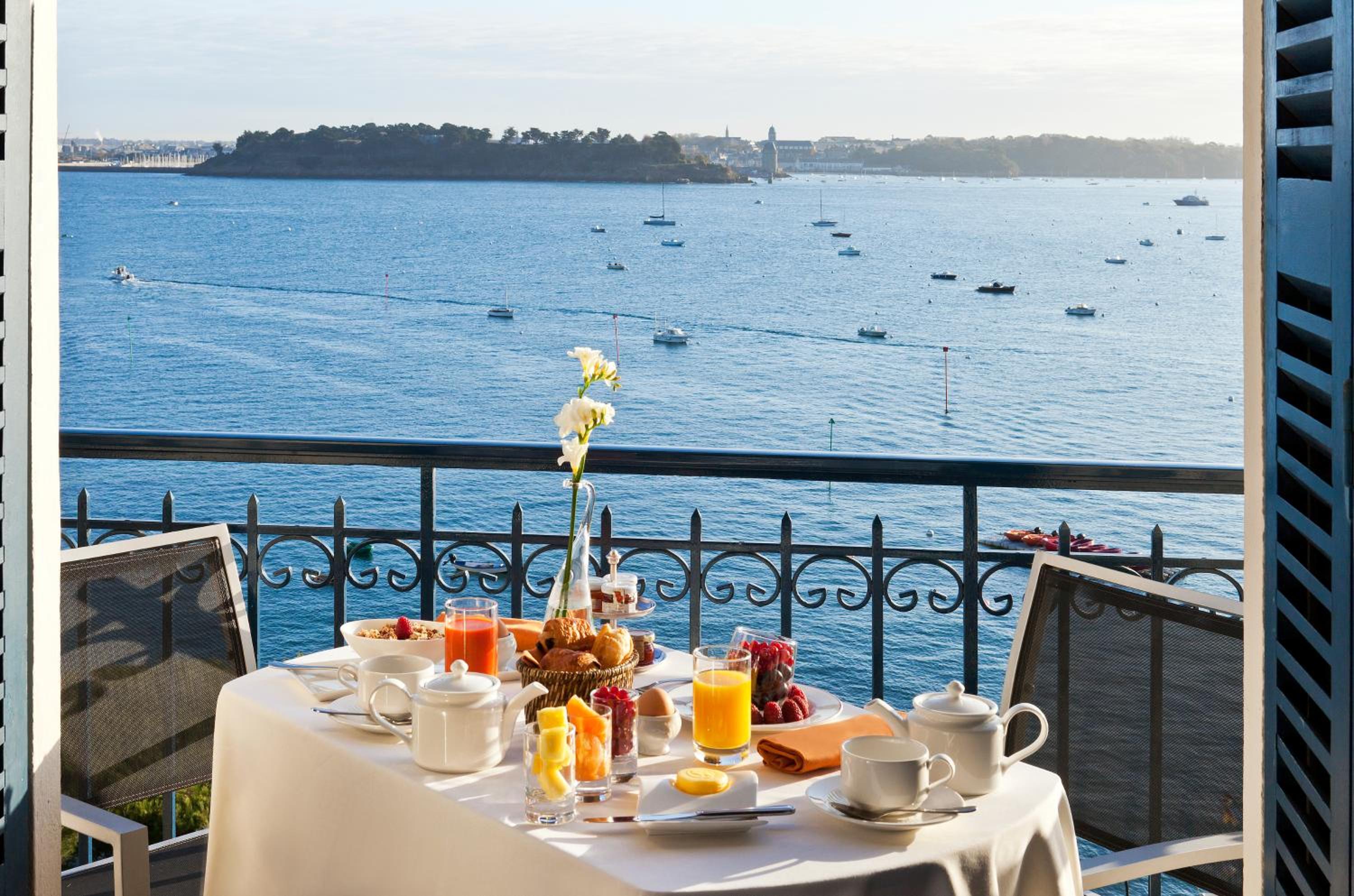 Junior Suite with Sea View - Photo 5
