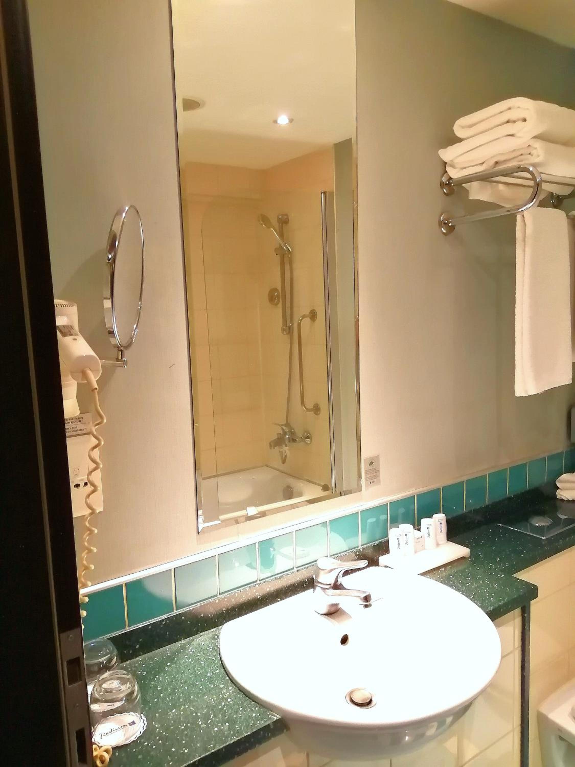 Standard Room - Photo 11