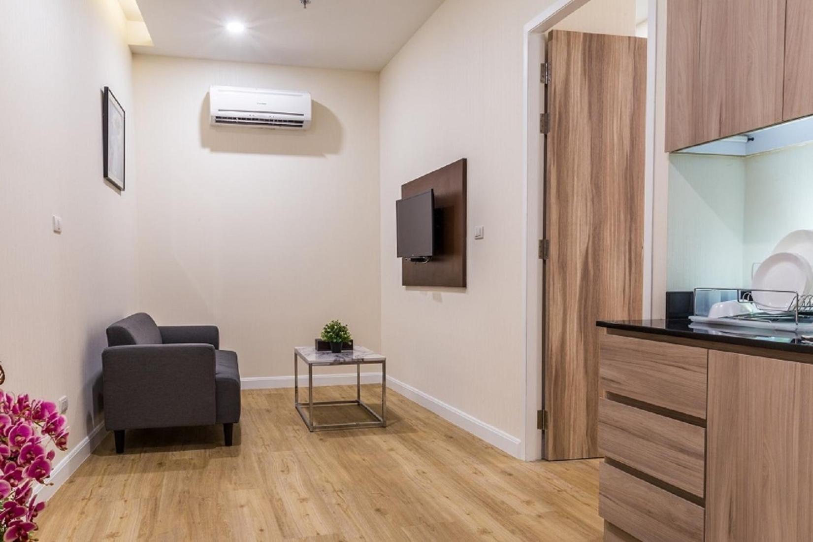 One Bedroom photo 2