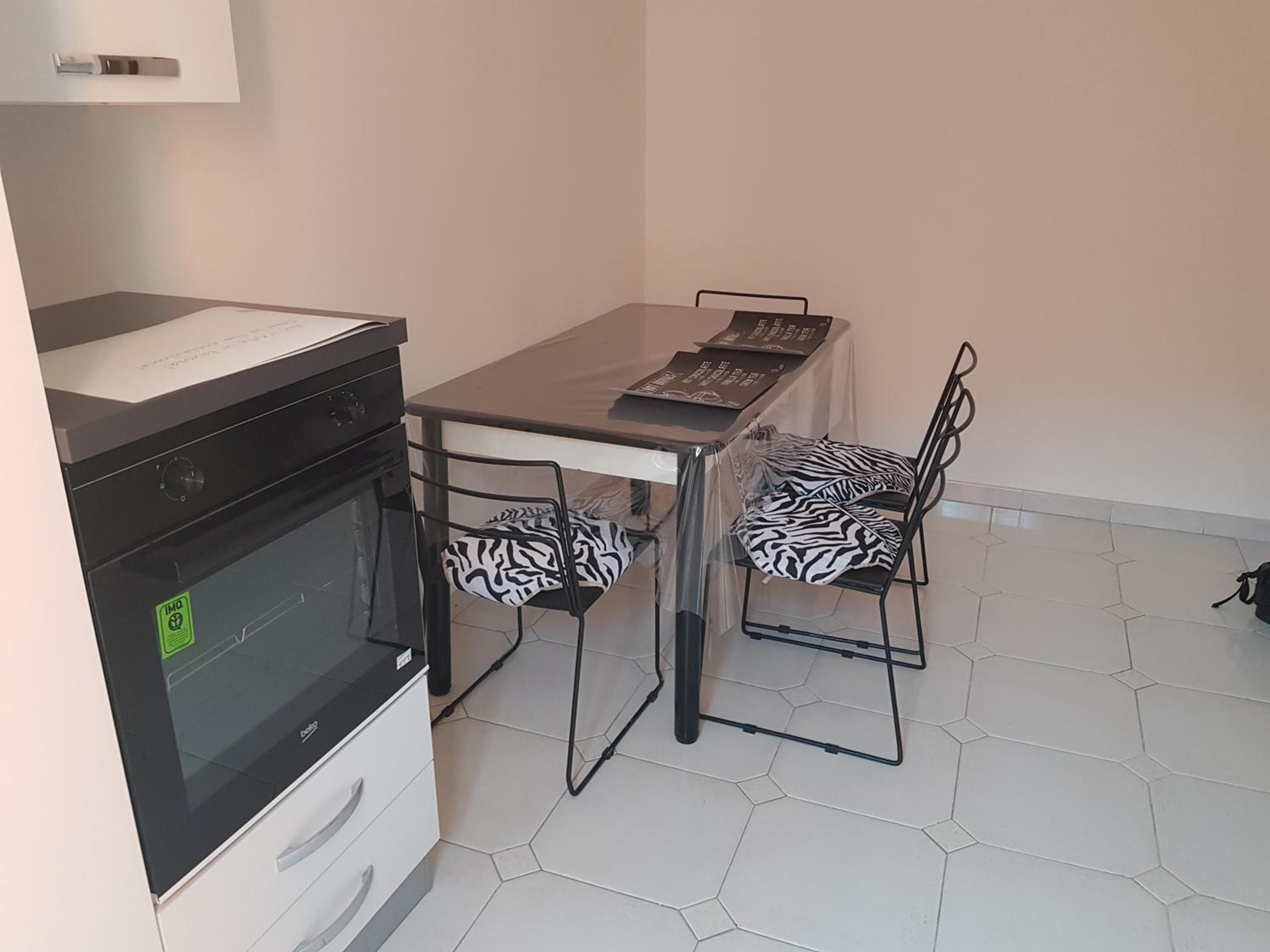 Apartment - Photo 4