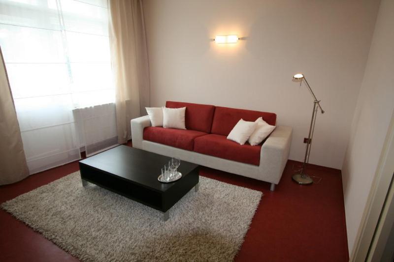 Suite with Balcony - Photo 7
