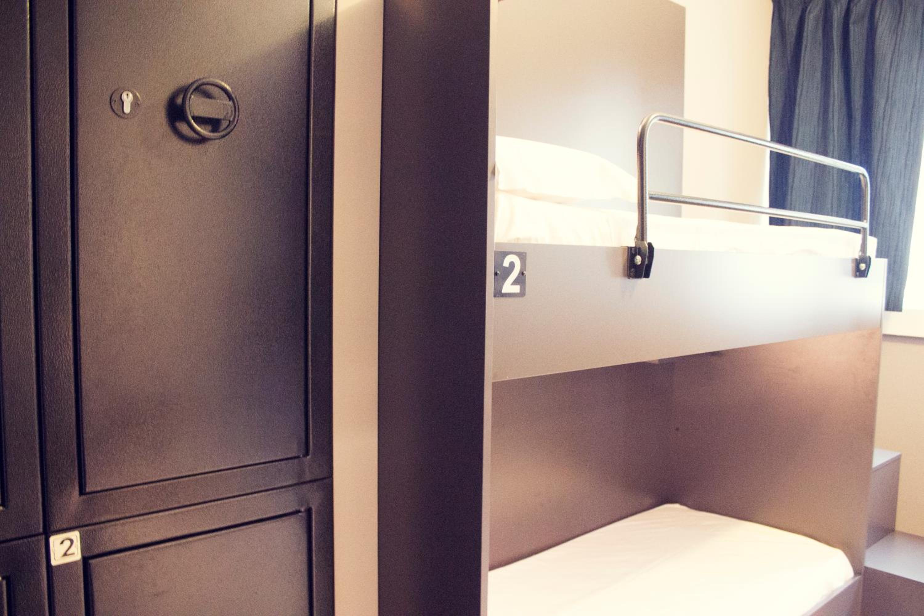 Bed in 4-Bed Mixed Dormitory Room