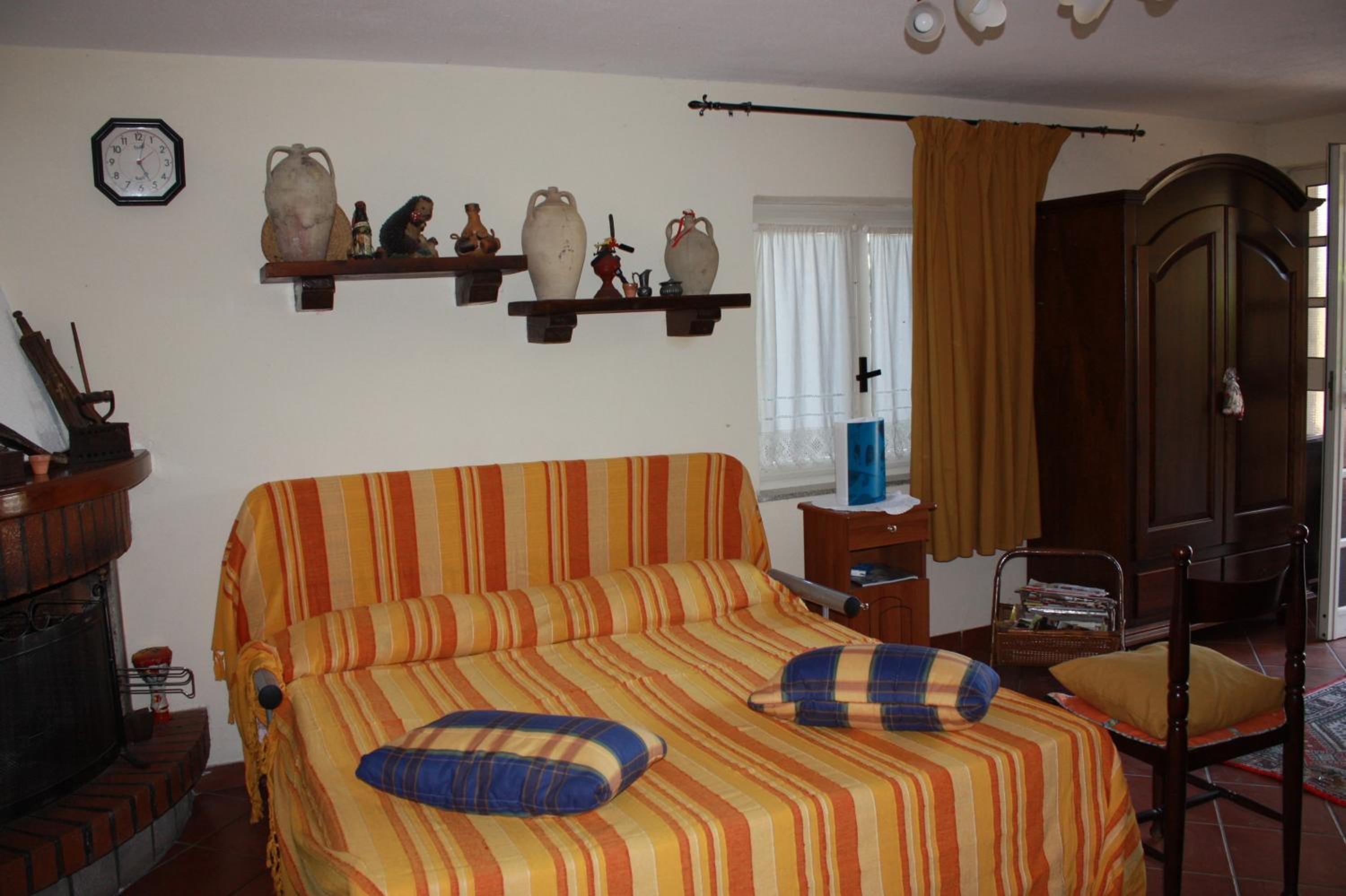 Studio Apartment photo 1