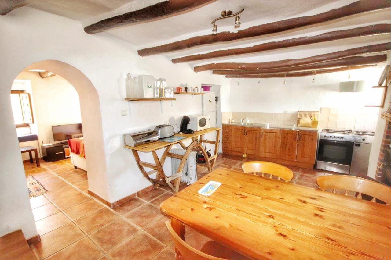 Three-Bedroom House photo 3