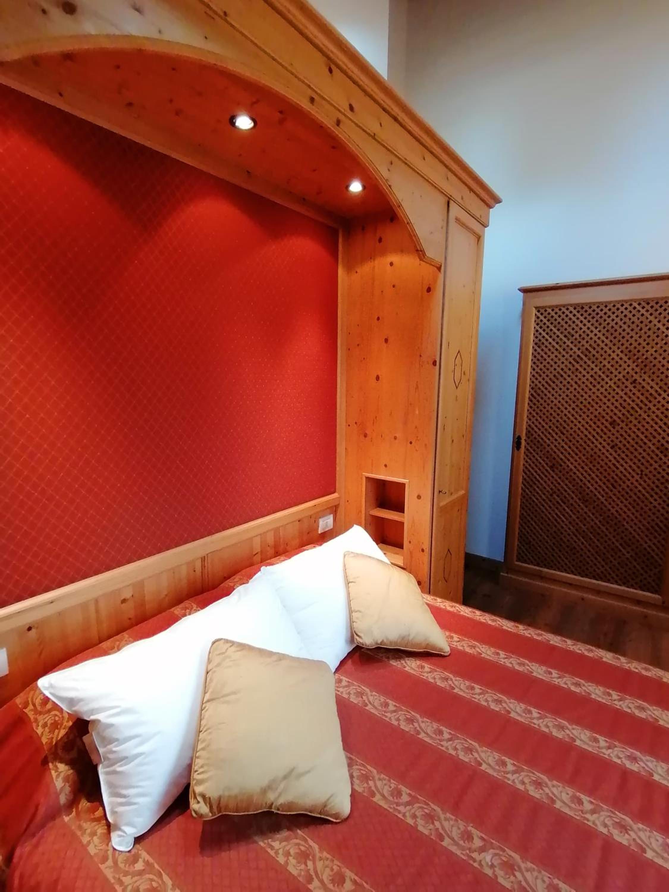 Three-Bedroom Apartment - Photo 1